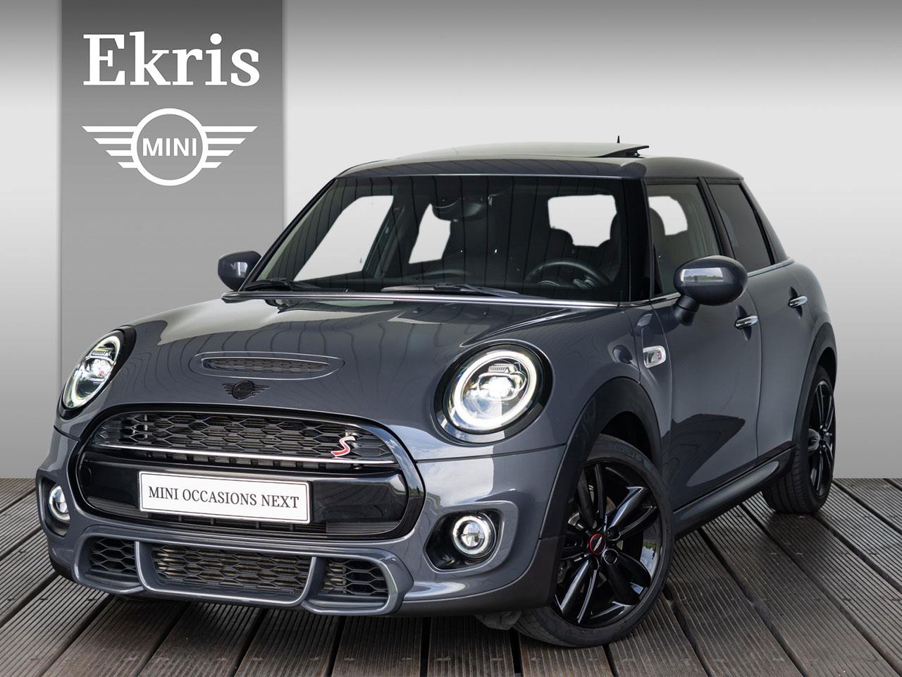 MINI 5-deurs Cooper S Aut. John Cooper Works pakket + Panoramadak