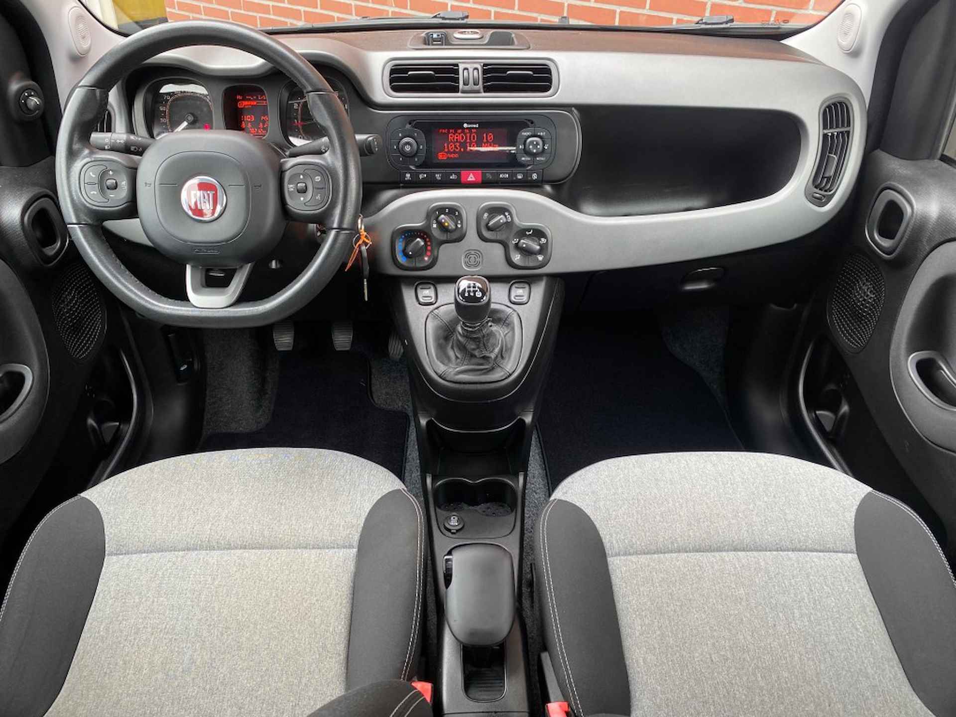 FIAT Panda 0.9 TWINAIR 80pk Lounge AIRCO TREKHAAK BLUETOOTH ELEK RAMEN - 8/20