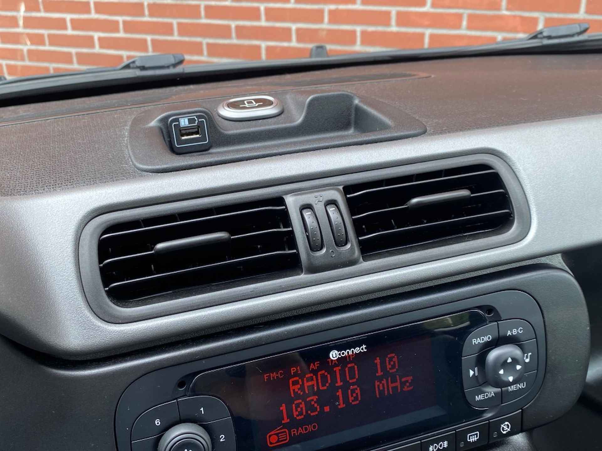 FIAT Panda 0.9 TWINAIR 80pk Lounge AIRCO TREKHAAK BLUETOOTH ELEK RAMEN - 11/20