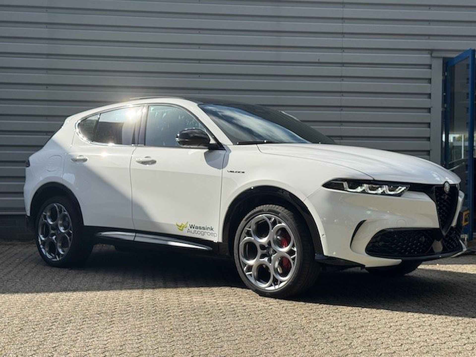 Alfa Romeo Tonale 1.3T Plug-In-Hybrid 280pk Automaat  Veloce | Panoramadak | H&K Audio | 20'' Lichtmetalen velgen |  Zéér luxe! | - 3/30