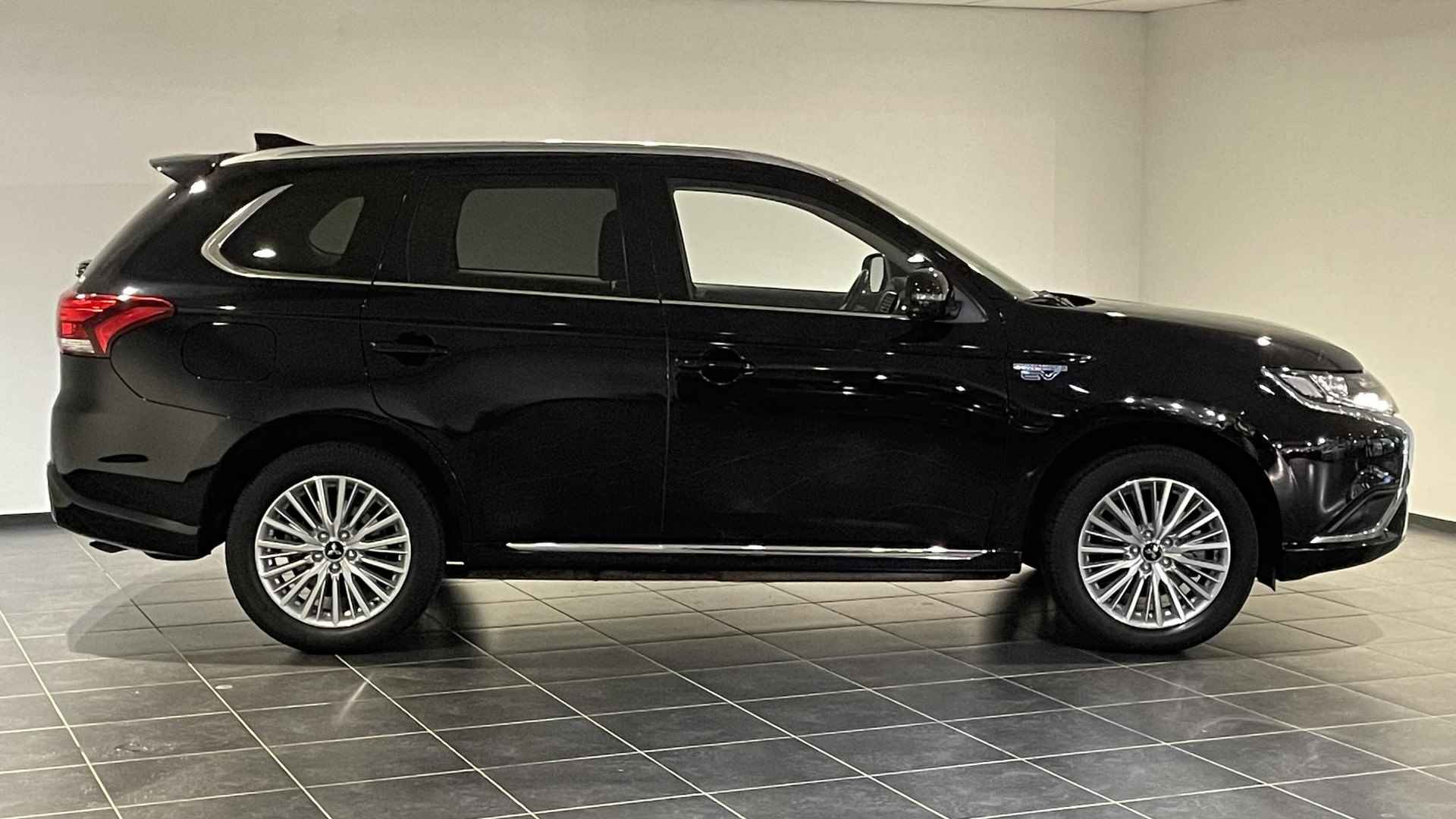 Mitsubishi Outlander 2.4 PHEV Intense | Navigatie | Camera | - 7/27