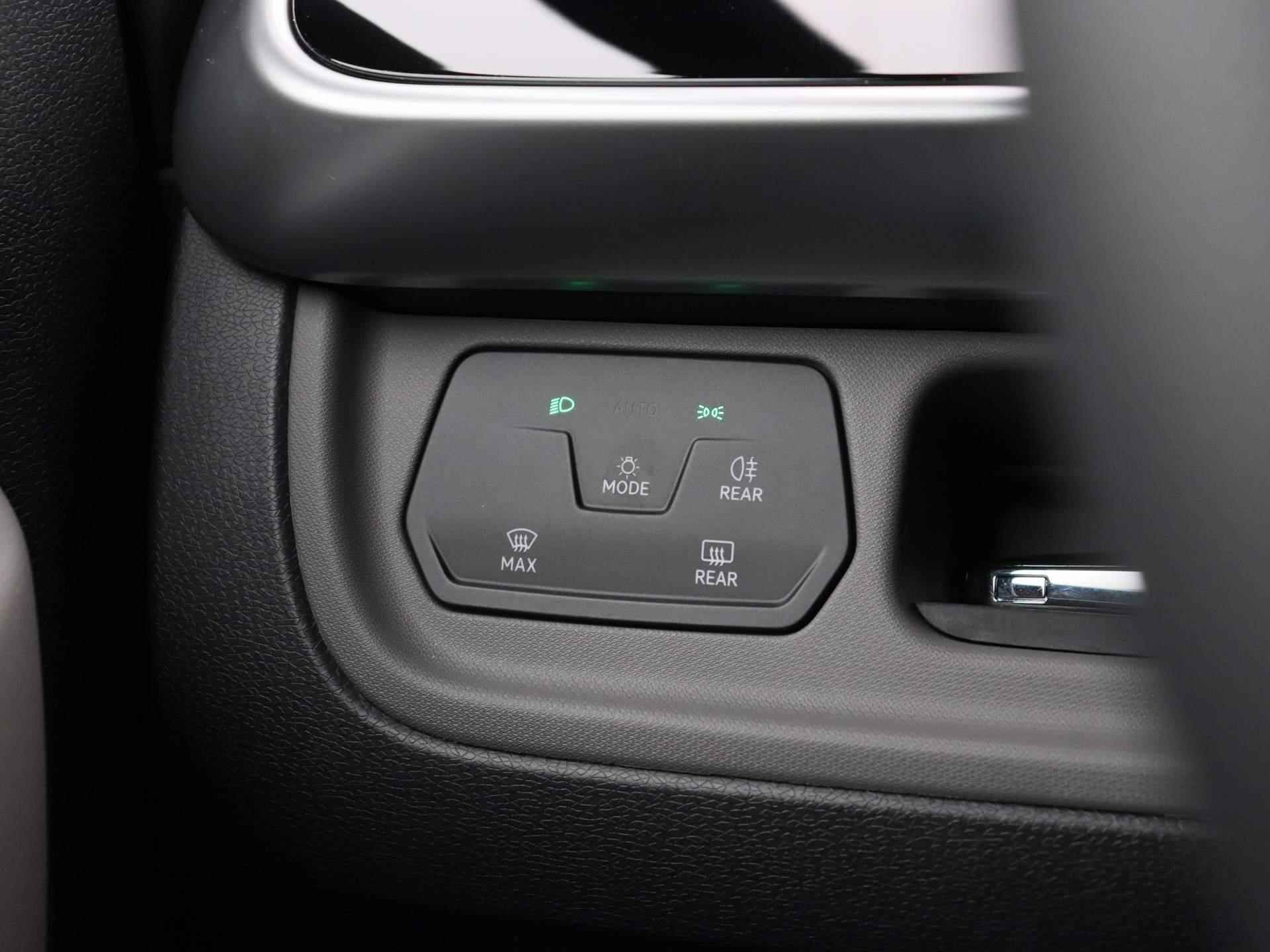 Volkswagen ID. Buzz Pro 77kWh 204 PK | Automaat | LED | Climate control | Parkeersensoren | Lichtmetalen velgen | Apple Carplay | Android auto | Keyless | Privacty glass | Schuifdeuren | Drive mode | DAB | Sfeerverlichting | Cruise control | - 23/36