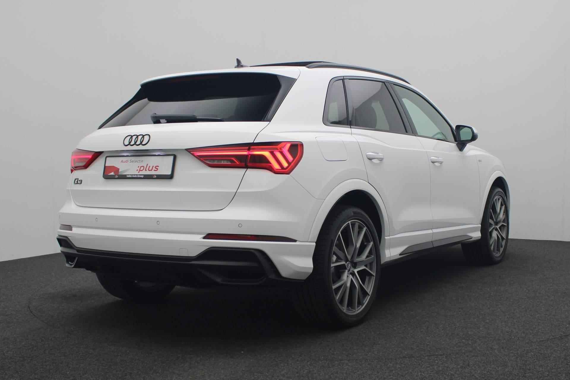 Audi Q3 45 TFSI e 245PK S-tronic S edition | Pano | 20 inch | Full LED | Zwart optiek | Parkeersensoren voor/achter | Apple Carplay / Android Auto - 4/43