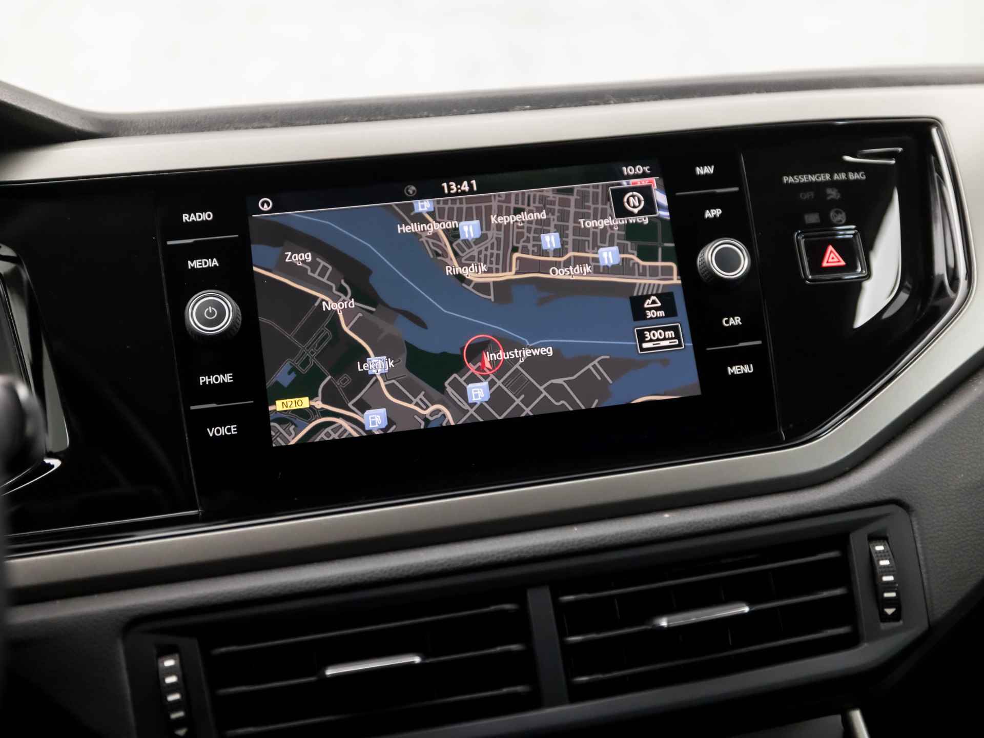 Volkswagen Polo 1.0 TGI Comfortline (APPLE CARPLAY, GROOT NAVI, ADAPTIVE CRUISE, SPORTSTOELEN, LED ACHTERLICHTEN, NIEUWE APK, NIEUWSTAAT) - 16/35