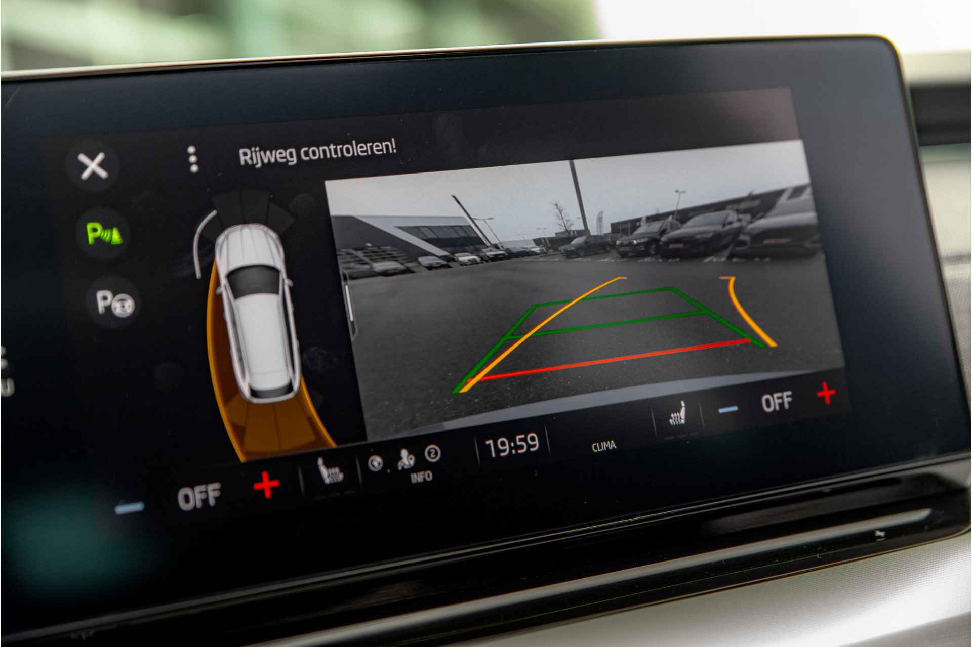 Škoda Octavia Combi 1.4 TSI iV PHEV Sportline Business | Panoramadak | Camera | Stoelverwarming | Carplay - 26/27