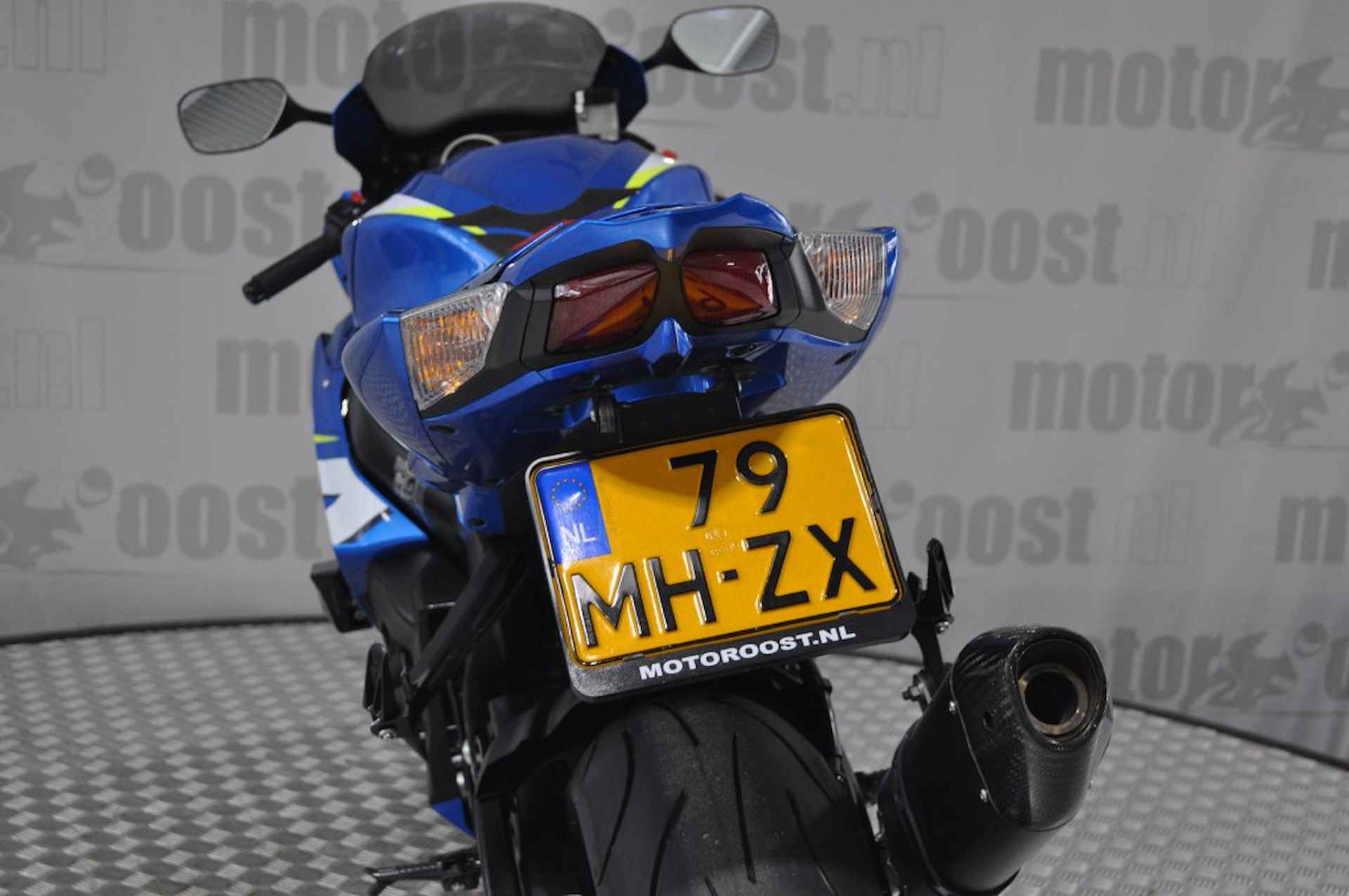 SUZUKI Gsx-r 1000 MOTO GP - 17/24