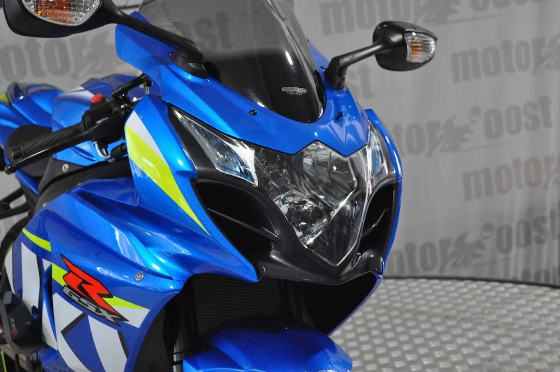 SUZUKI Gsx-r 1000 MOTO GP - 21/24