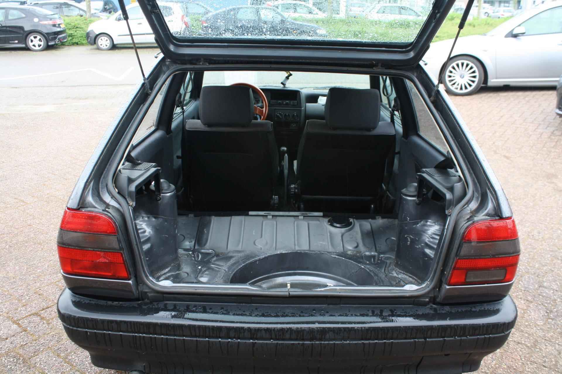 Volkswagen Polo 1.3 CL - 6/11