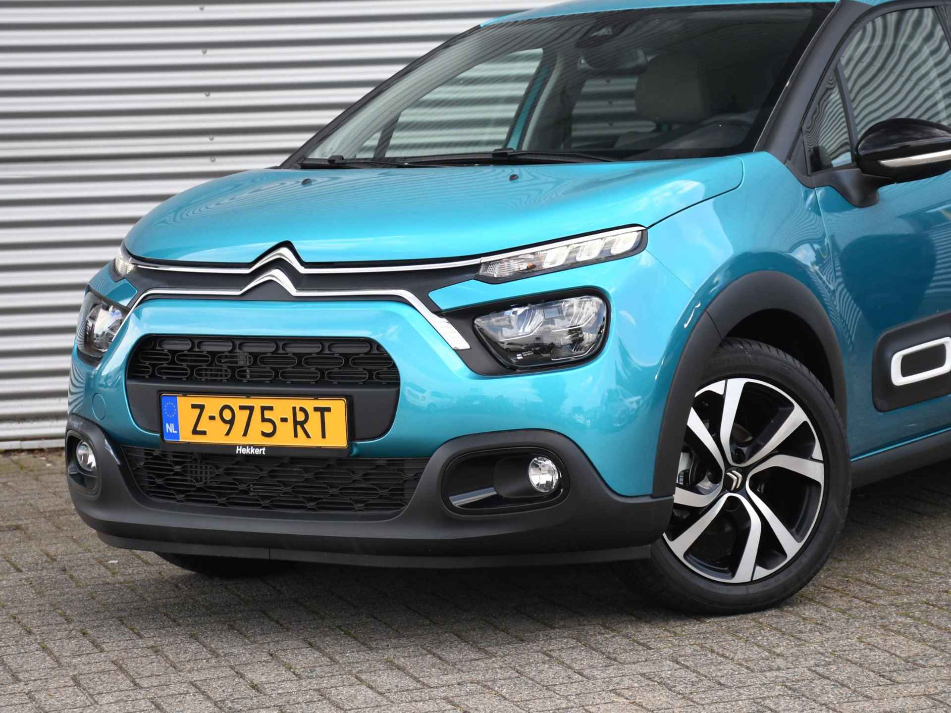 Citroen C3 Feel Edition 1.2 PureTech 110pk PDC ACHTER + CAM. | DAB | NAVI | KEYLESS | APPLE-CARPLAY | STOELVERW. VOOR - 2/31