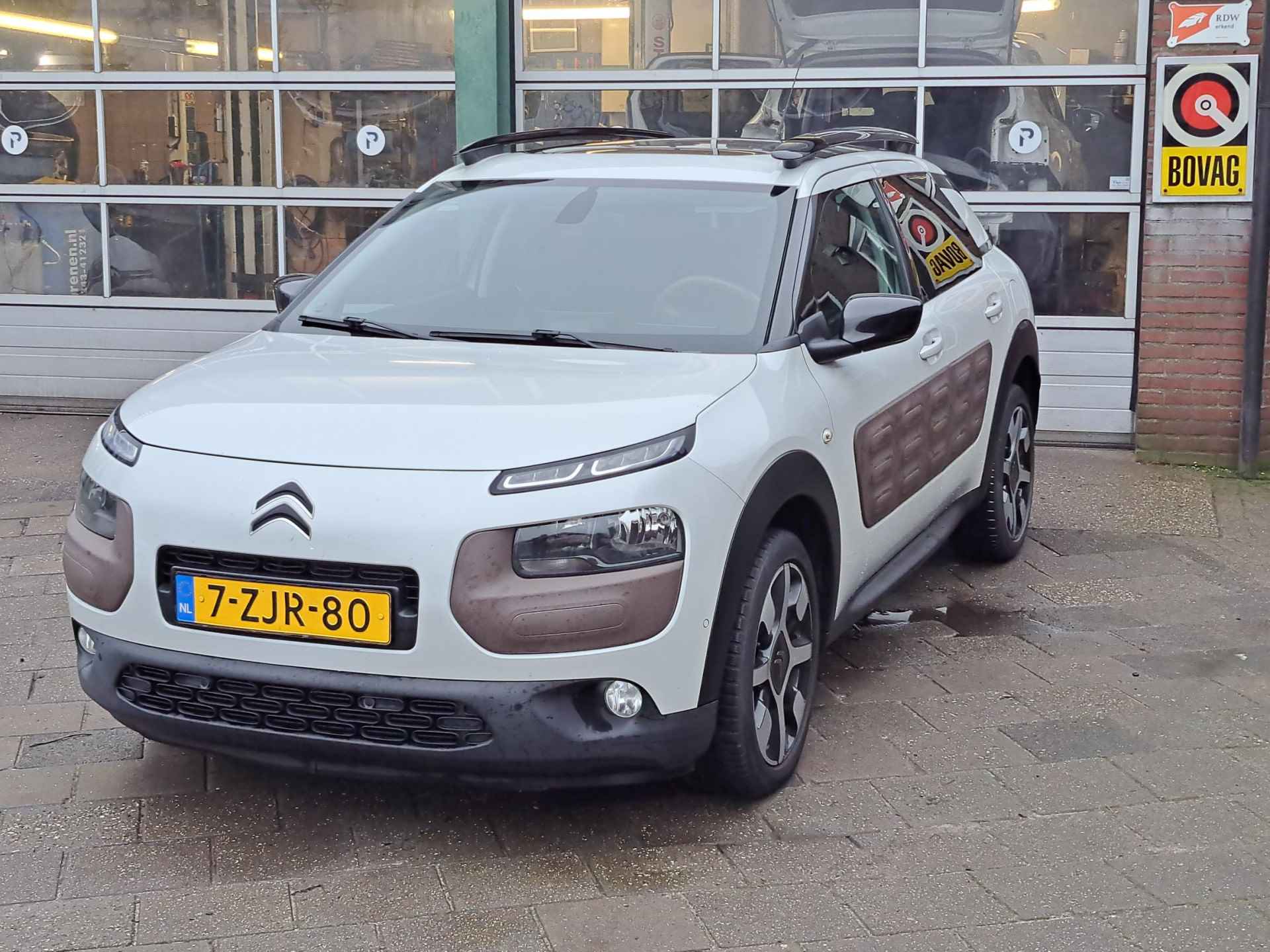 Citroën C4 Cactus 1.2 e-VTi Business Navi/Pano/Trekhaak/Automaat - 2/24