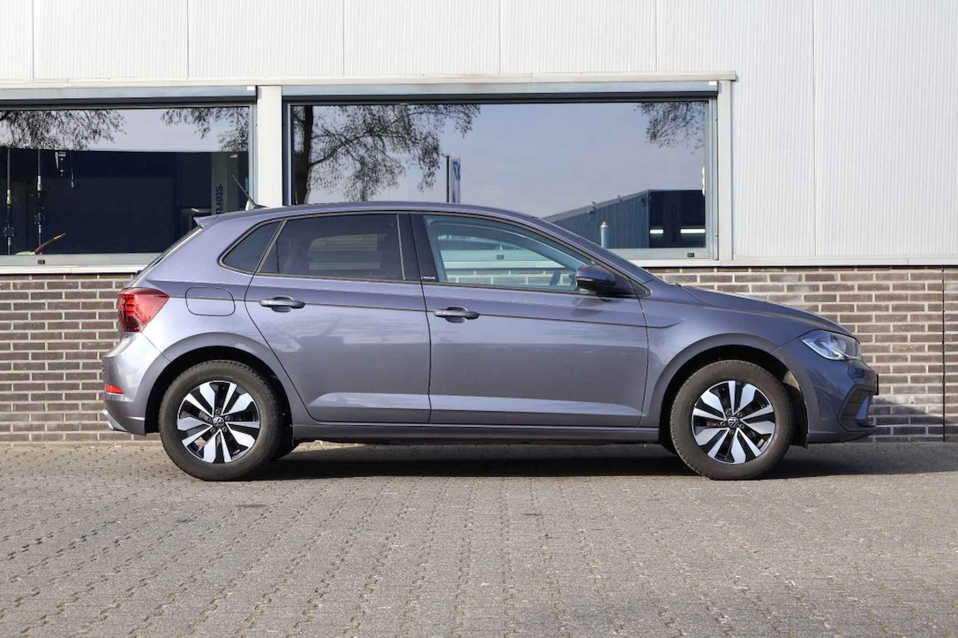 VOLKSWAGEN Polo 1.0 Move - Sensoren Voor+Achter-Stoelverwarming -LED - 11/25