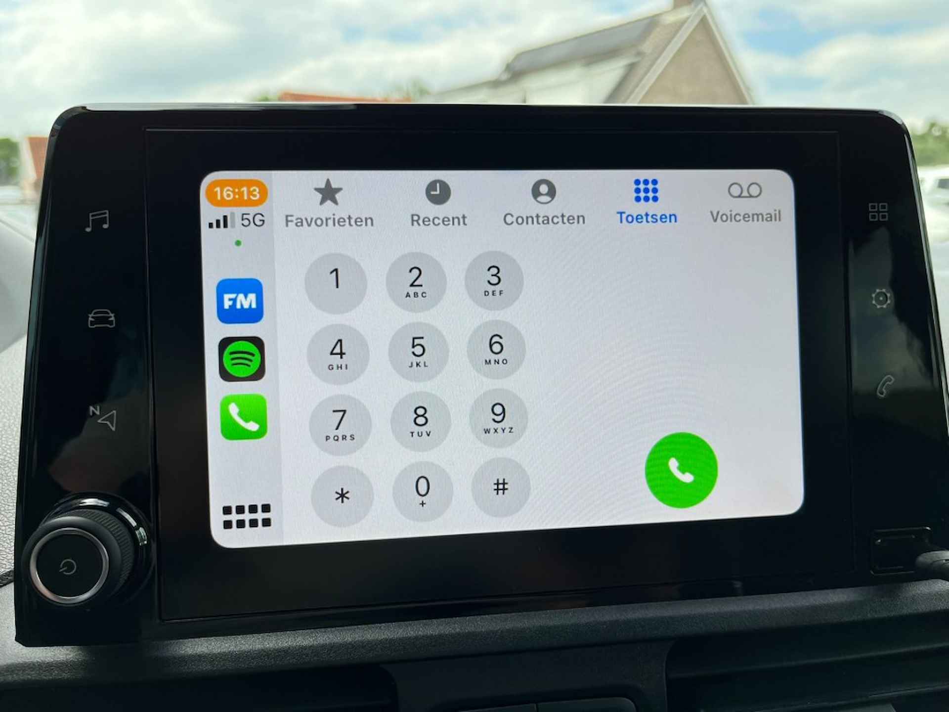 PEUGEOT Rifter 1.2 110pk 6-bak Navi Carplay PDC Airco - 13/24