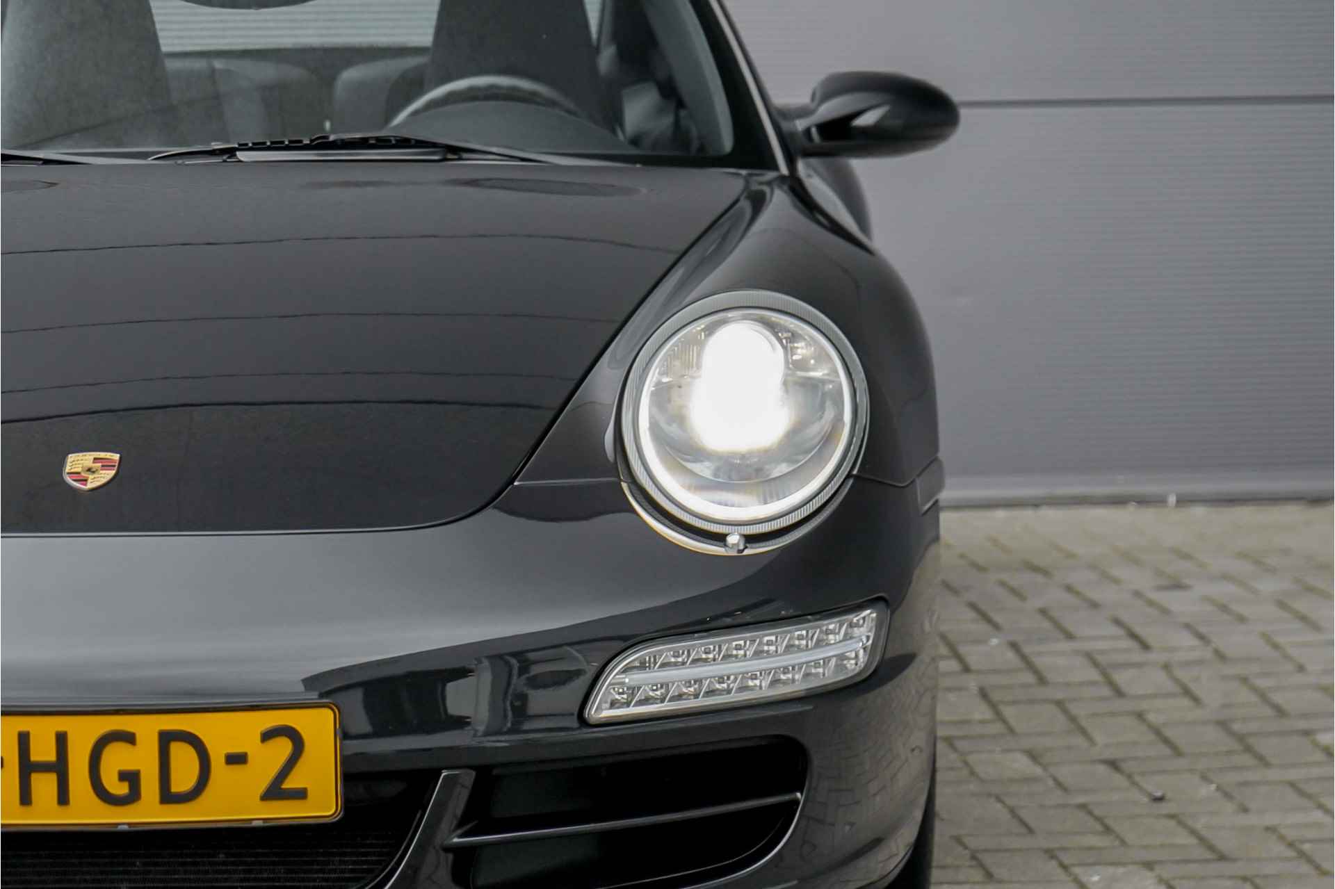 Porsche 911 3.8 Carrera 4S Schuifdak Navi Bose 19" - 23/58