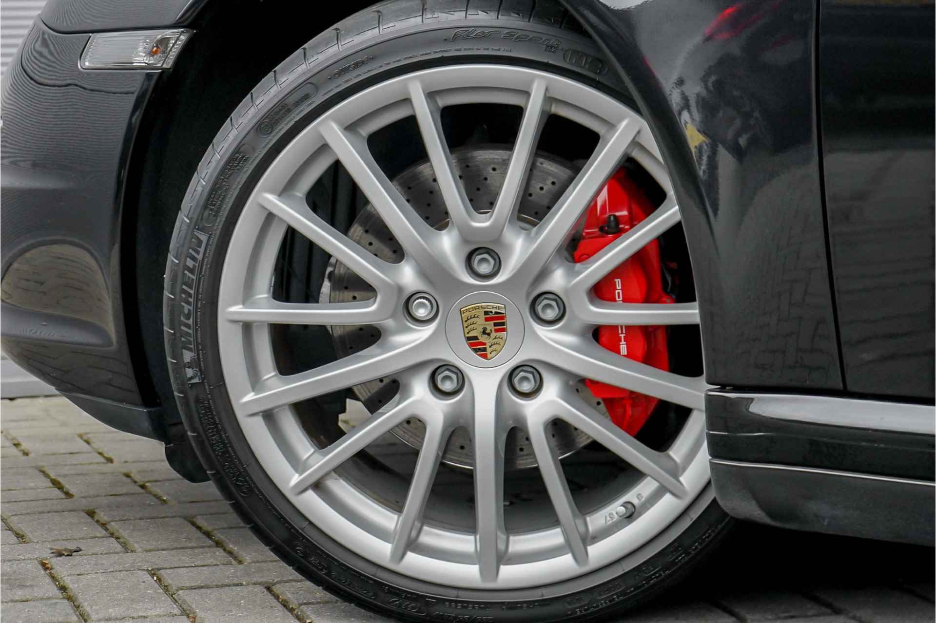 Porsche 911 3.8 Carrera 4S Schuifdak Navi Bose 19" - 26/58