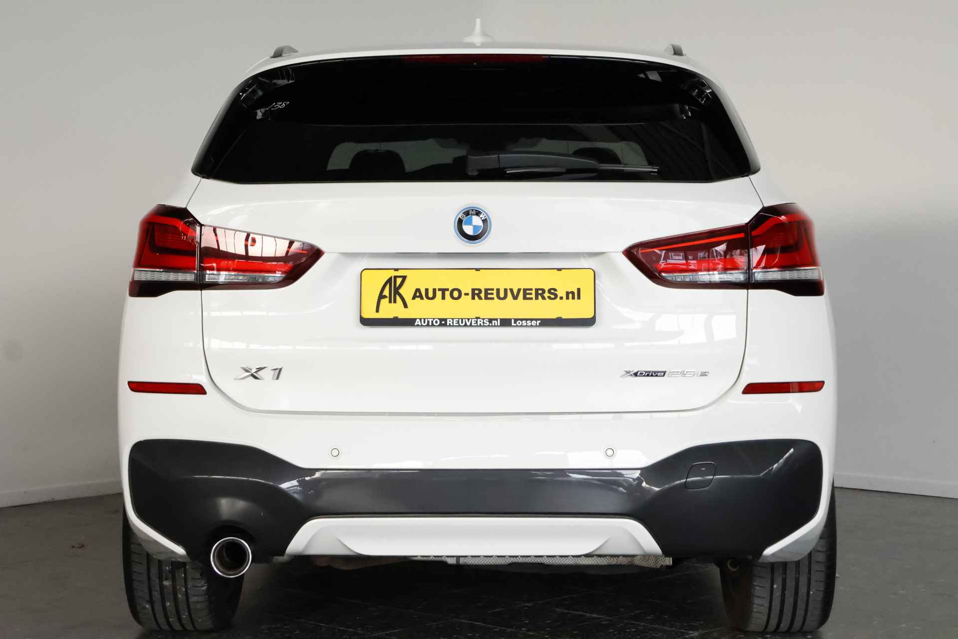 BMW X1 xDrive25e M-Sport / LED / Navi / DAB / Cruisecontrol - 8/29