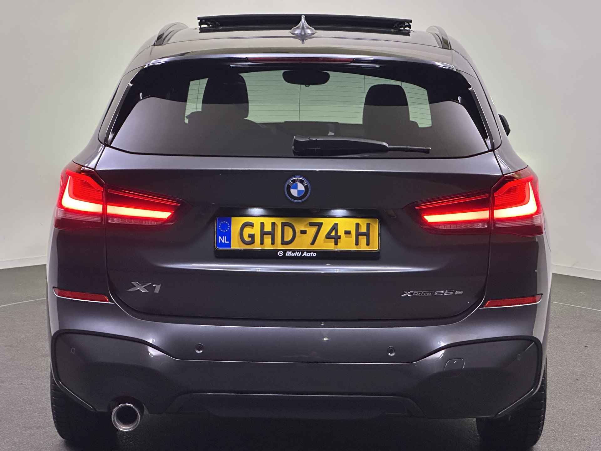 BMW X1 xDrive25e M-Sport Plug in Hybrid PHEV | Panodak | Adaptive Cruise | Head-up Display | Camera | Stoel & Stuurwielverwarming | - 15/41