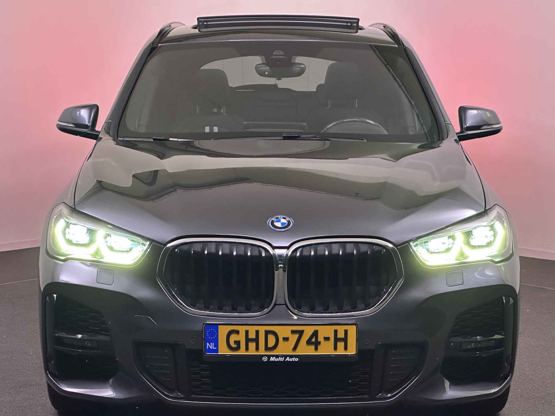 BMW X1 xDrive25e M-Sport Plug in Hybrid PHEV | Panodak | Adaptive Cruise | Head-up Display | Camera | Stoel & Stuurwielverwarming | - 22/41