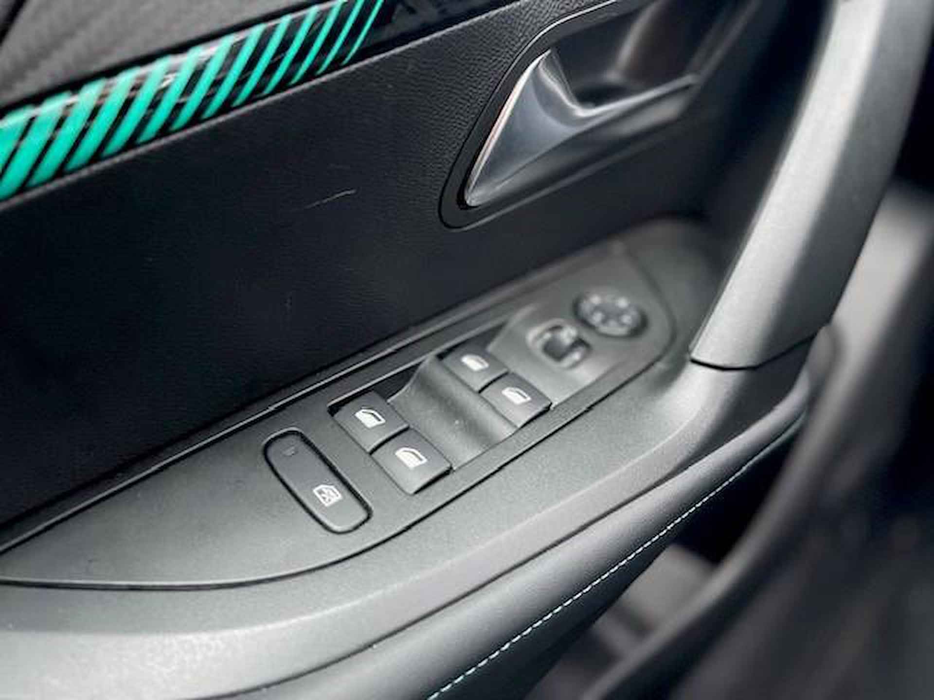 Peugeot 2008 1.2 PureTech Allure | Camera | LED | Navigatie | Apple Carplay | - 28/35