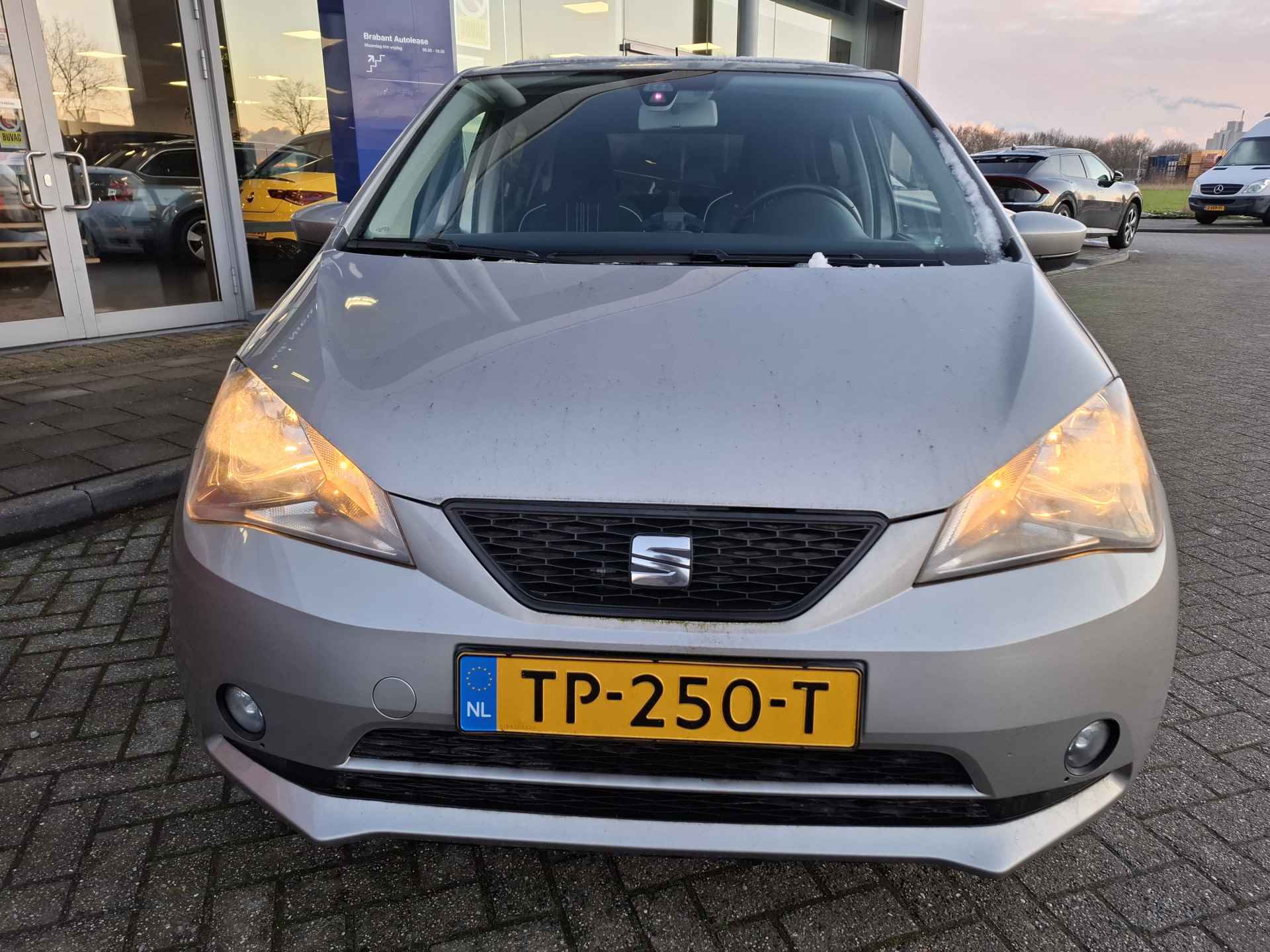 SEAT Mii 1.0 Sport Intense | lage km-stand !! | automaat | airco | LM-velgen | info Jeroen 0492-588980 - 2/4