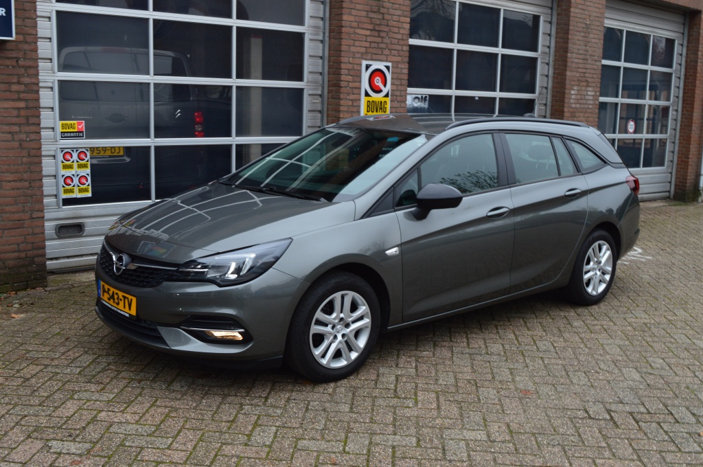 Opel Astra Sports Tourer, Camera, Parkee 1.2 Bns Edition