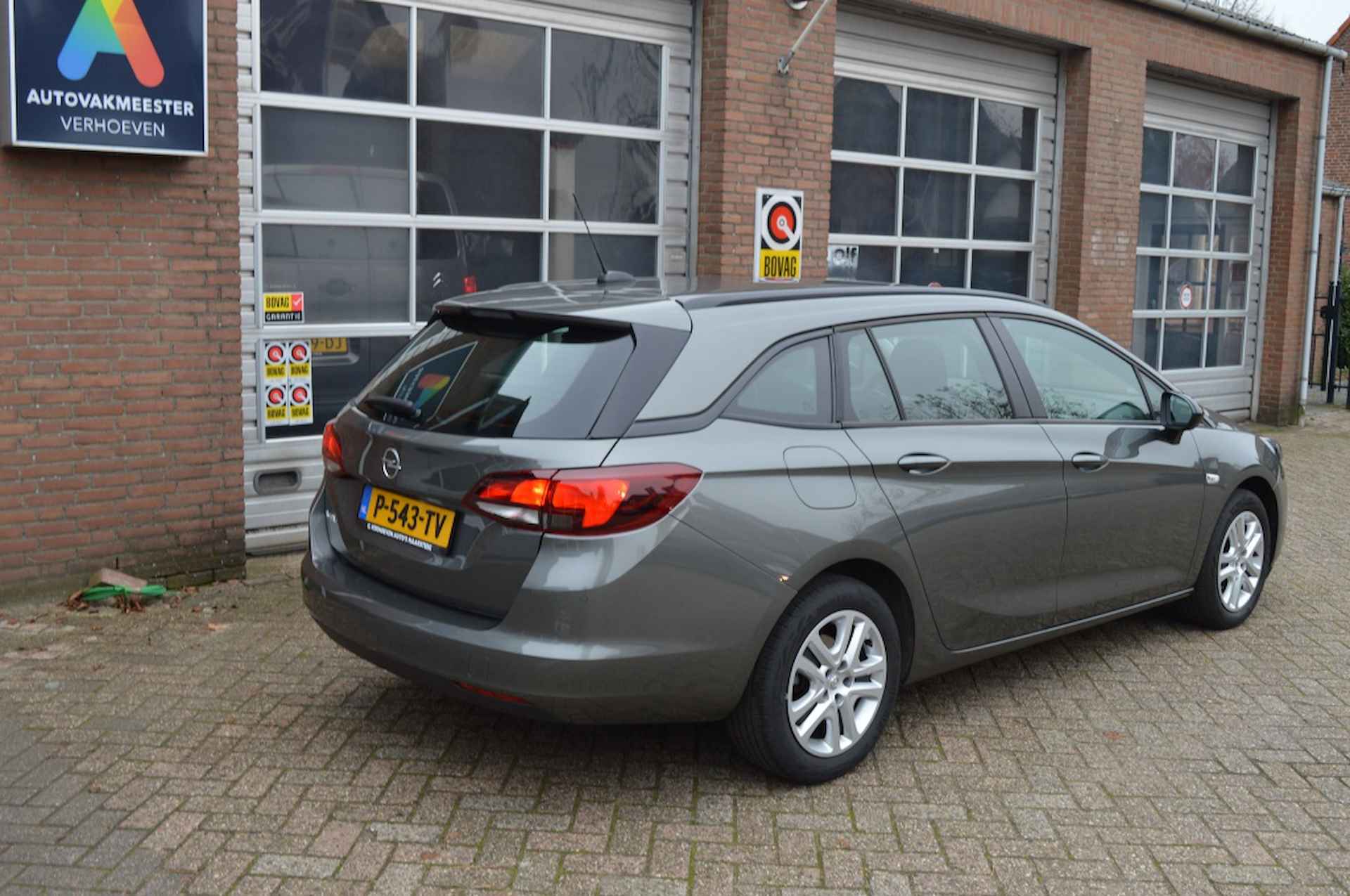 Opel Astra Sports Tourer, Camera, Parkee 1.2 Bns Edition - 25/25