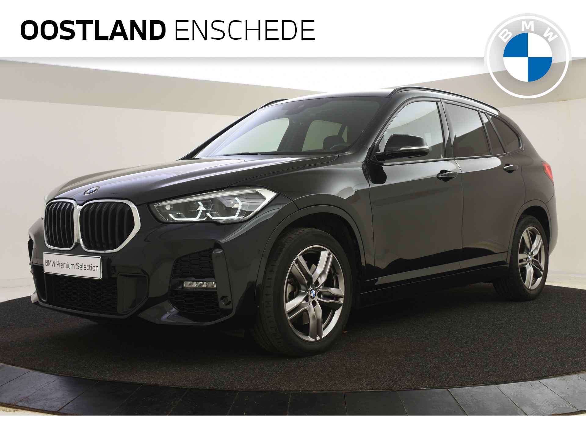 BMW X1 sDrive20i Executive M Sport Automaat / Sportstoelen / Adaptieve LED / Active Cruise Control / Achteruitrijcamera / Head-Up / Park Assistant / Driving Assistant Plus - 1/47