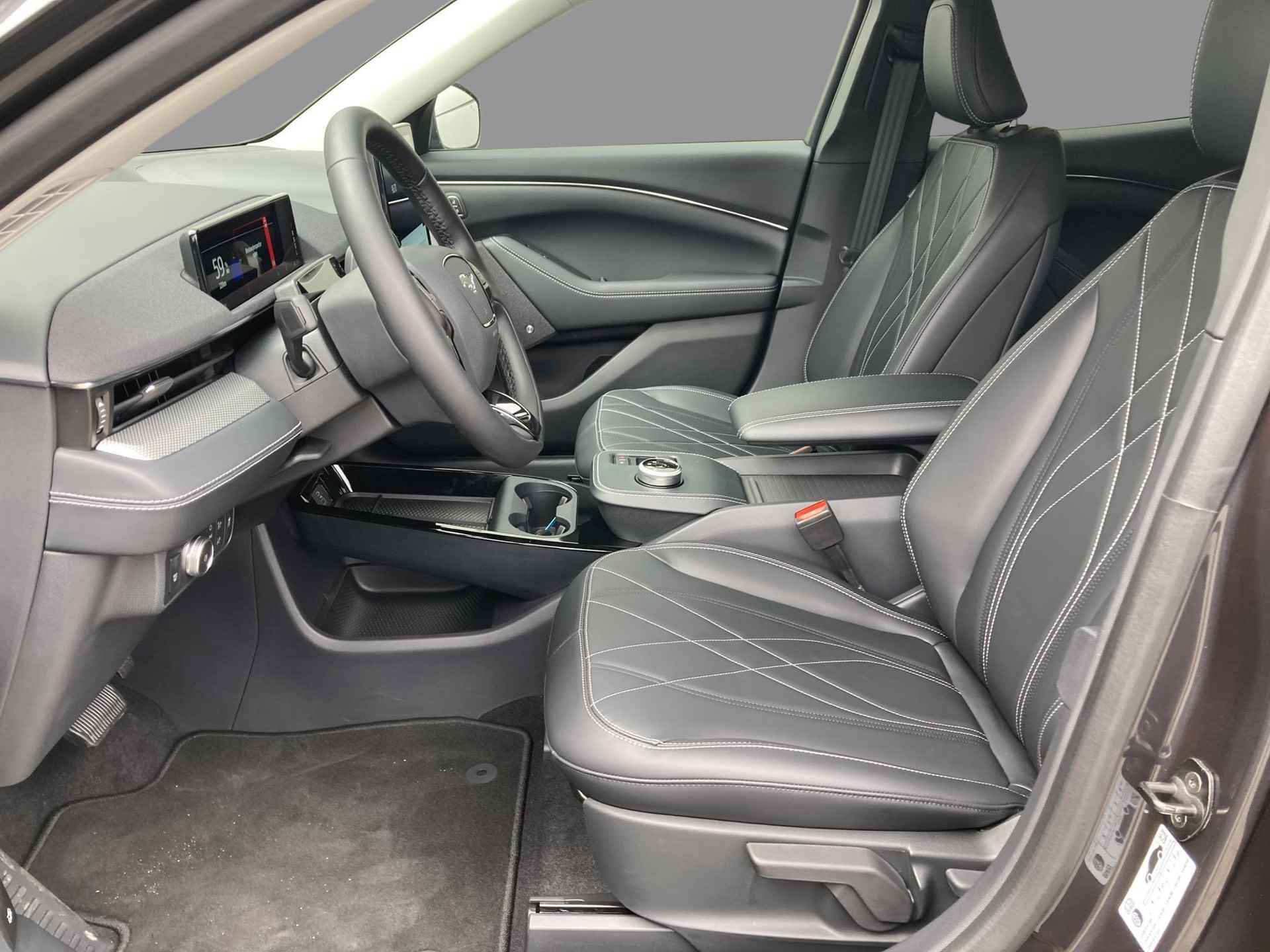 Ford Mustang Mach-E 75kWh RWD | € 1.000,- INRUILPREMIE ! | Technology Pack | Adaptive Cruise Control | Lederen bekleding | B&O Premium Audio | - 8/30