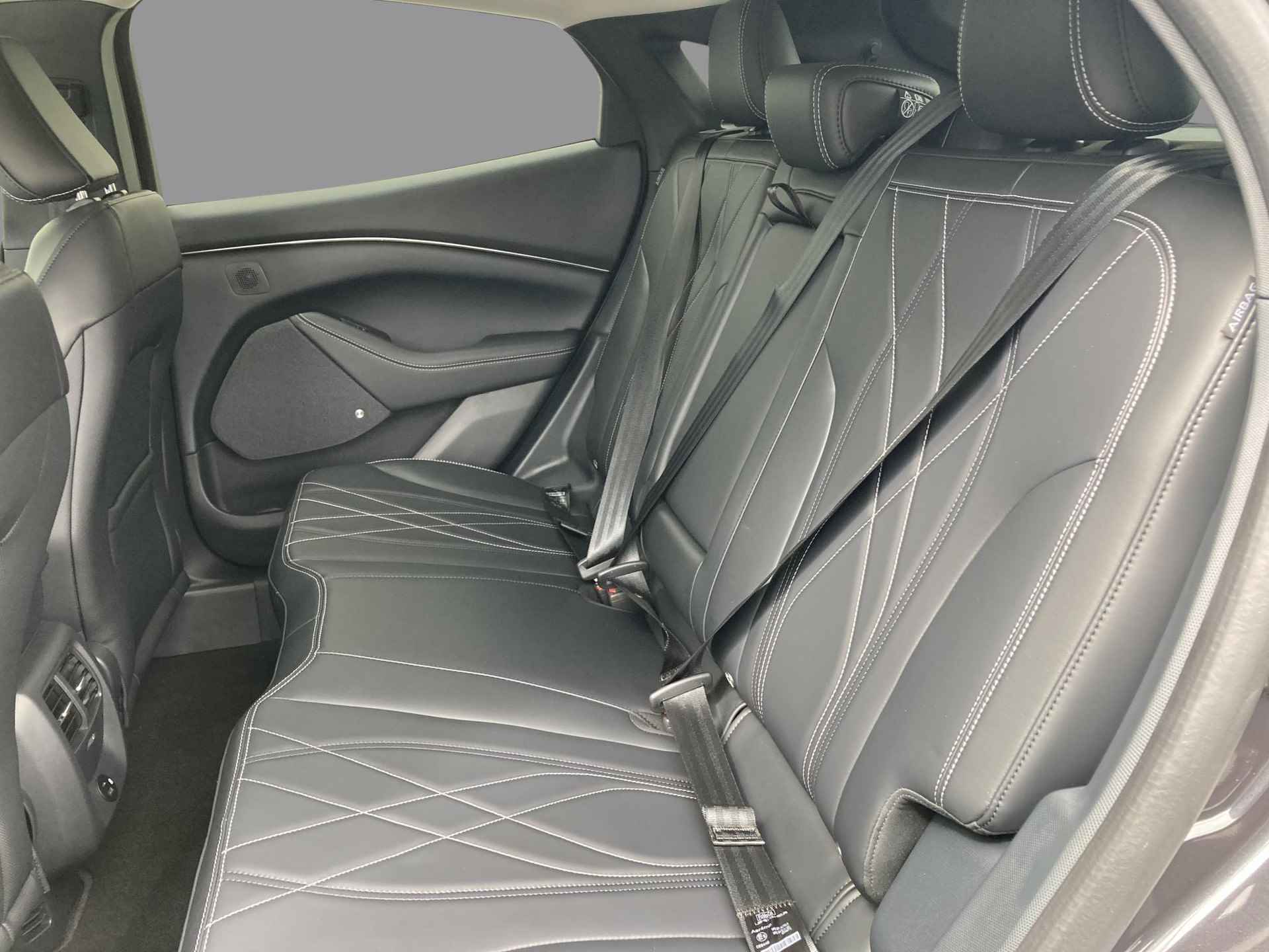 Ford Mustang Mach-E 75kWh RWD | € 1.000,- INRUILPREMIE ! | Technology Pack | Adaptive Cruise Control | Lederen bekleding | B&O Premium Audio | - 11/30