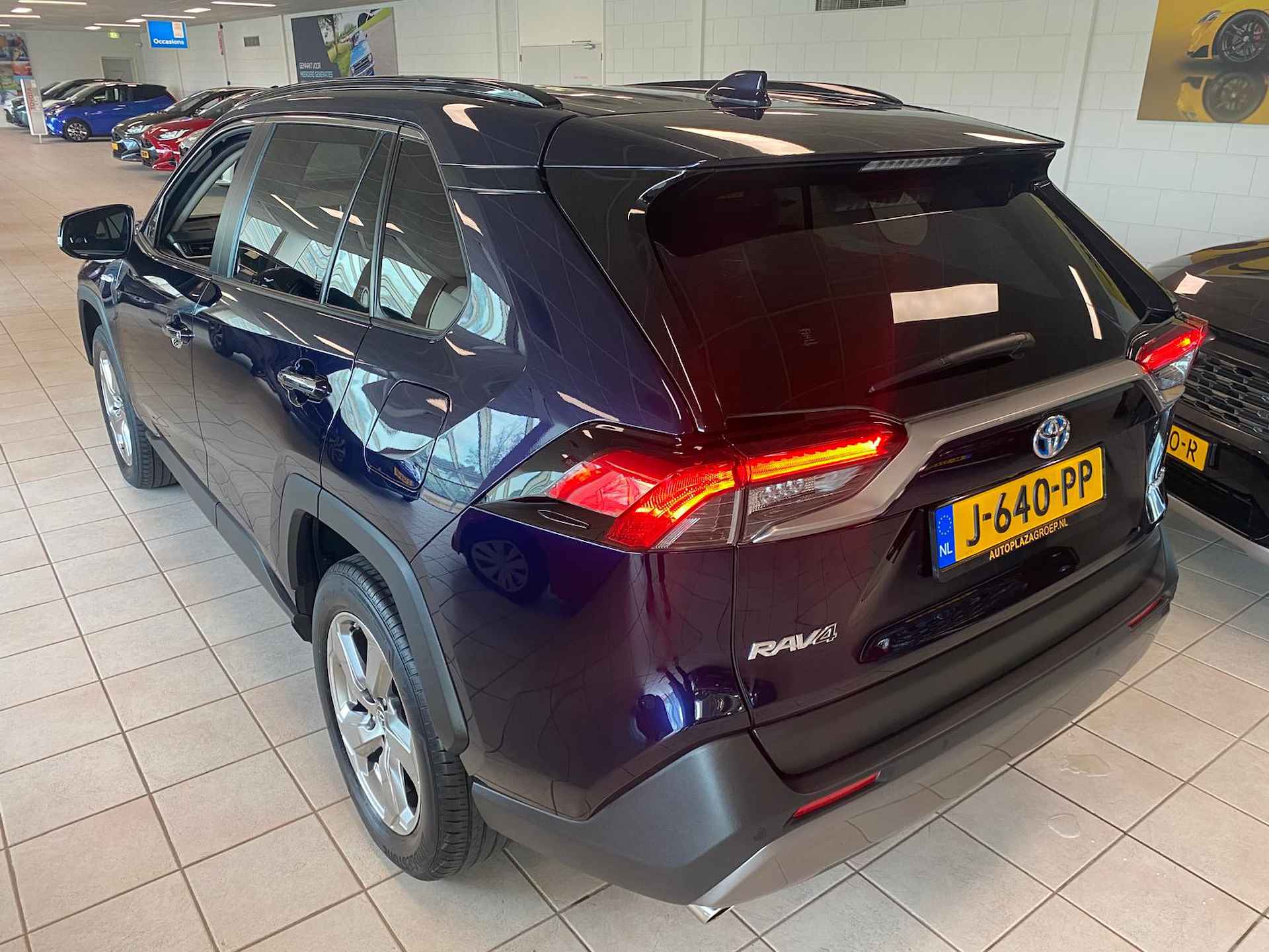 Toyota RAV4 2.5 Hybrid Executive Premium Pack - 4/37