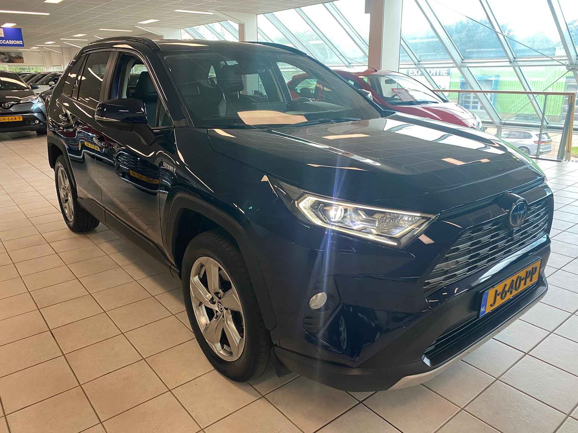 Toyota RAV4 2.5 Hybrid Executive Premium Pack - 8/37