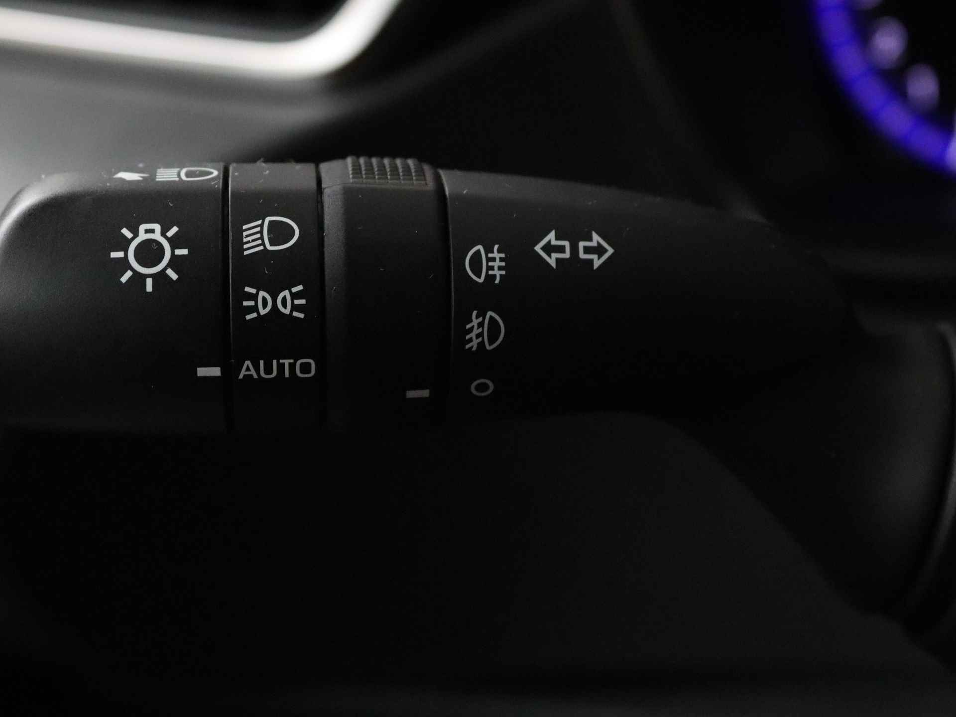 Toyota Corolla 1.8 Hybrid Business Intro | Navigatie | Camera | Climate Control | Parkeer Ass. | LM velgen | Cruise Control Adaptief | - 24/42