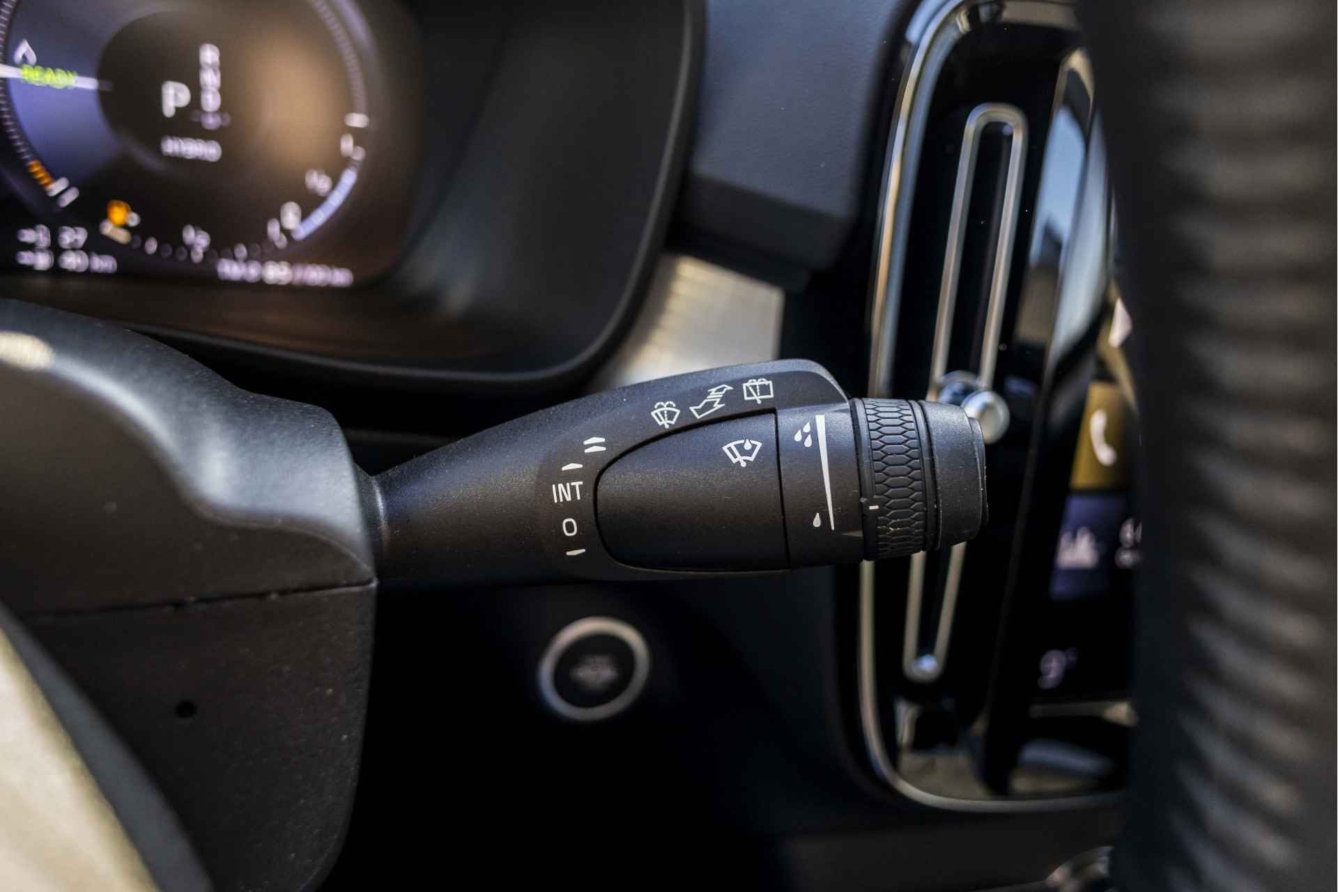 Volvo XC40 1.5 T4 Recharge Inscription Expression | Camera | Adaptive Cruise | LED - 36/40