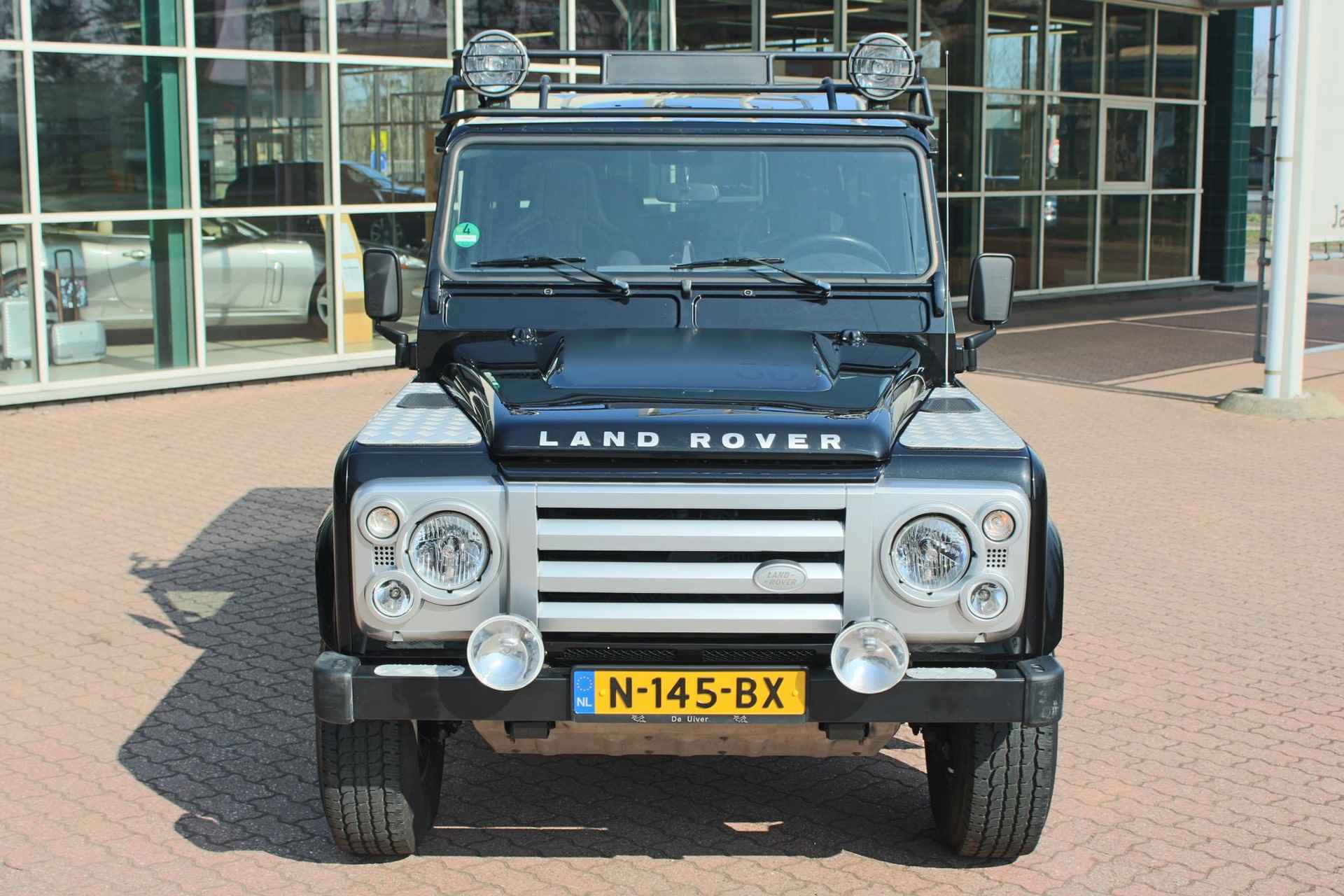 Land Rover Defender 2.4 TD 90 SW SVX 60th Anniversary „De Uiver” Special - 6/35
