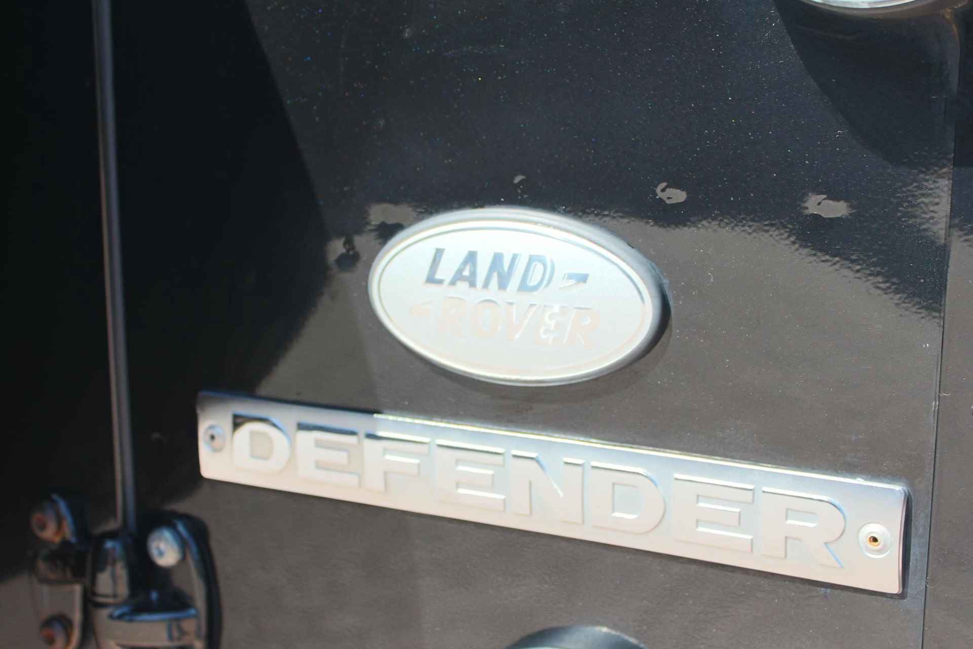 Land Rover Defender 2.4 TD 90 SW SVX 60th Anniversary „De Uiver” Special - 12/35