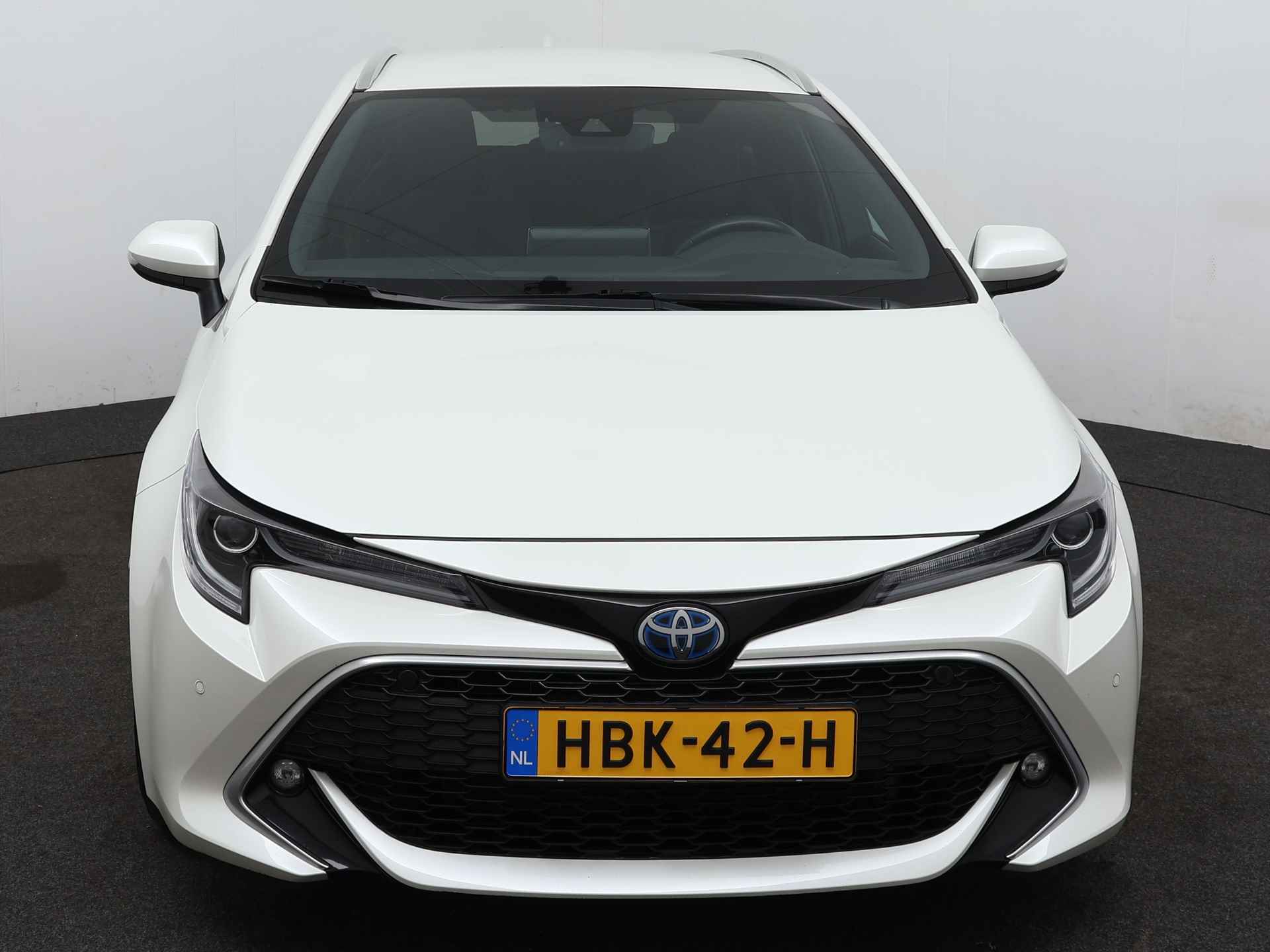 Toyota Corolla Touring Sports 2.0 Hybrid Executive Limited | Parkeersensoren | Dodehoek Ass. | Stoelverwarming | LM velgen | Cruise Control Adaptief | Climate Control | Navigatie | - 26/47