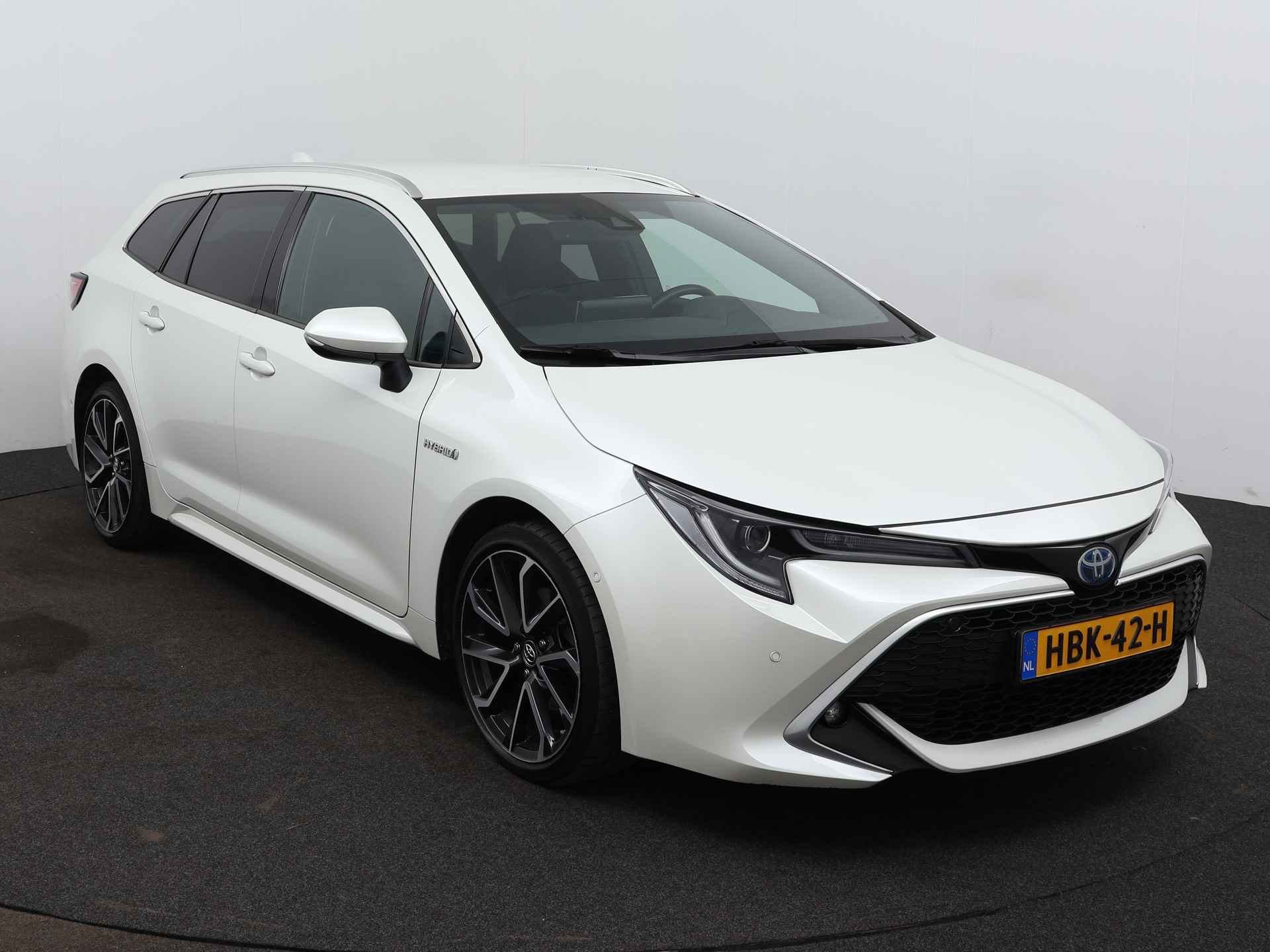 Toyota Corolla Touring Sports 2.0 Hybrid Executive Limited | Parkeersensoren | Dodehoek Ass. | Stoelverwarming | LM velgen | Cruise Control Adaptief | Climate Control | Navigatie | - 27/47