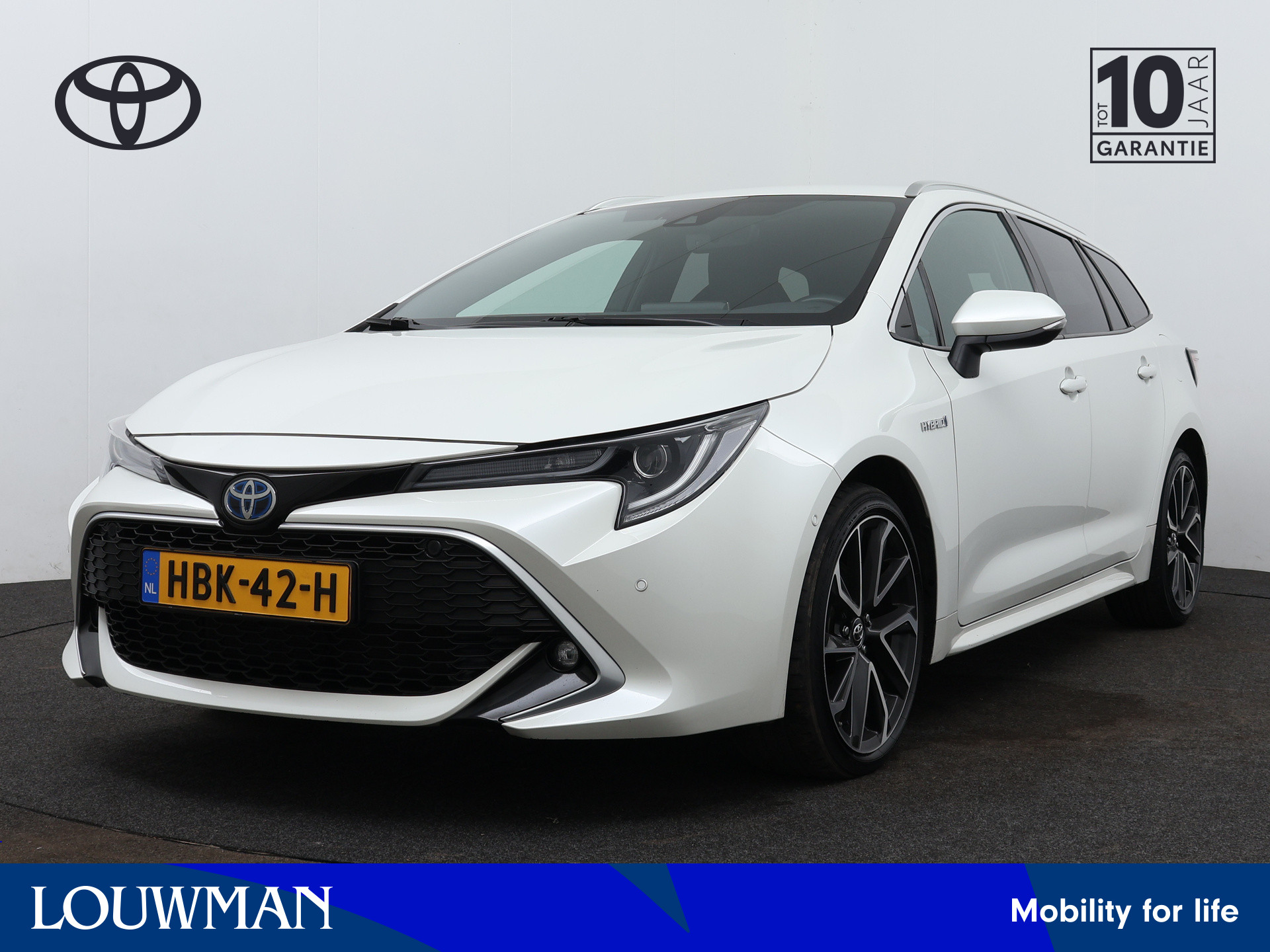 Toyota Corolla Touring Sports 2.0 Hybrid Executive Limited | Parkeersensoren | Dodehoek Ass. | Stoelverwarming | LM velgen | Cruise Control Adaptief | Climate Control | Navigatie |