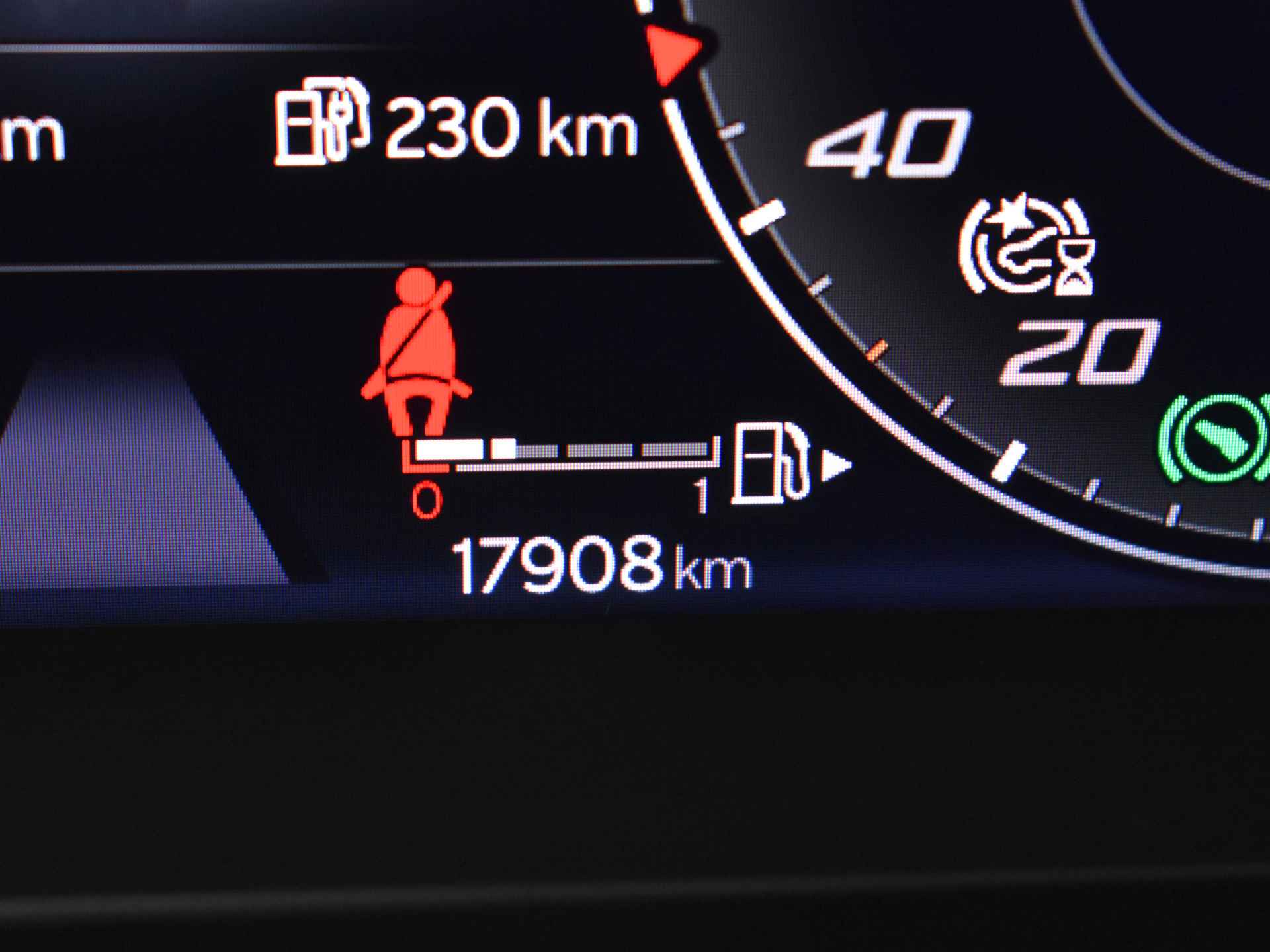 CUPRA Leon Sportstourer 1.4 e-Hybrid Essential Limited 204pk | Keyless | Adaptef cruise control | App connect | Navigatie | Panorama dak | Park assist | - 11/41