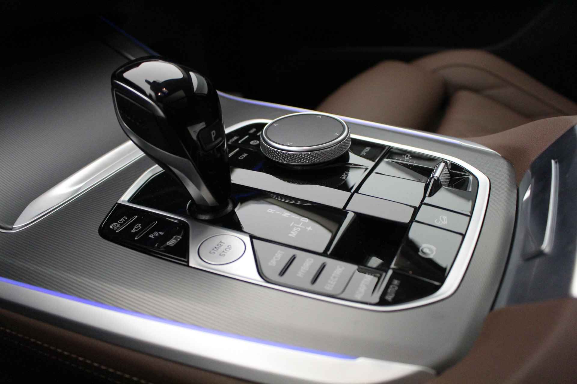 BMW X5 xDrive45e xLine | 21" | Luchtvering v+a | Trekhaak | Soft Close | Panorama | CoPilot | Harman Kardon - 14/31