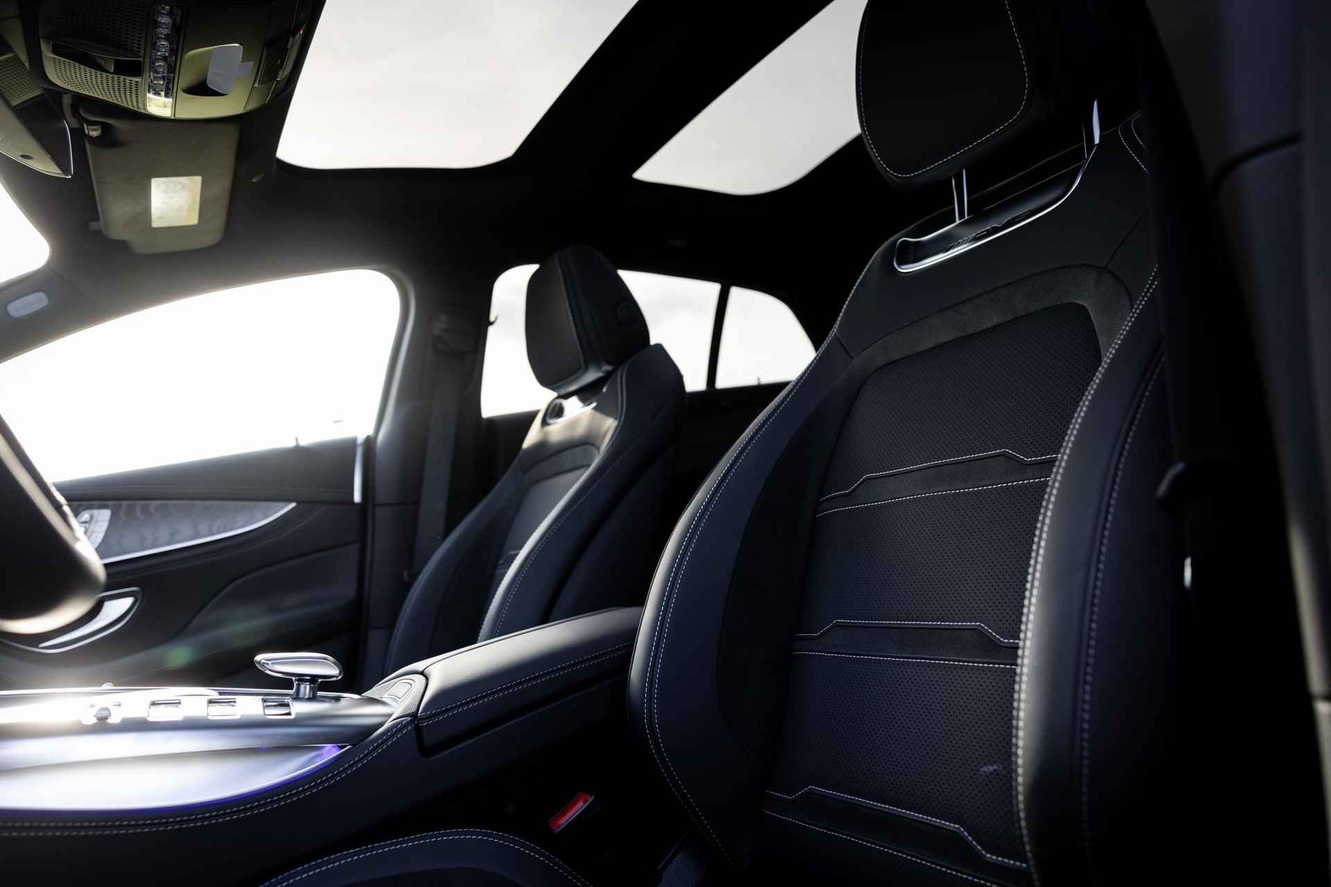 Mercedes-AMG GT 4-Door Coupe 53 4MATIC+ Premium Plus | Nightpakket | Panoramadak | 20" AMG Multispaak | AMG Dynamic Plus | V8 Styling | Burmester | Multibeam LED | HUD | Apple Car Play - 57/67