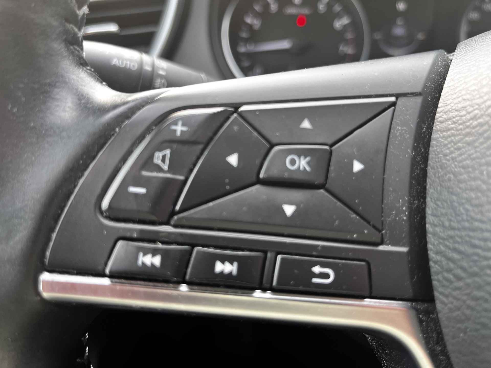 Nissan QASHQAI 1.3 DIG-T N-Connecta | automaat | panoramadak  | 160 PK - 19/26