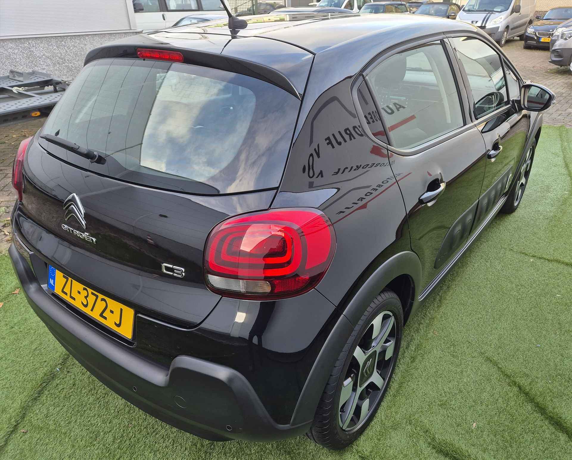 CITROEN C3 1.2 PureTech 82pk S&amp;S Shine - 27/31