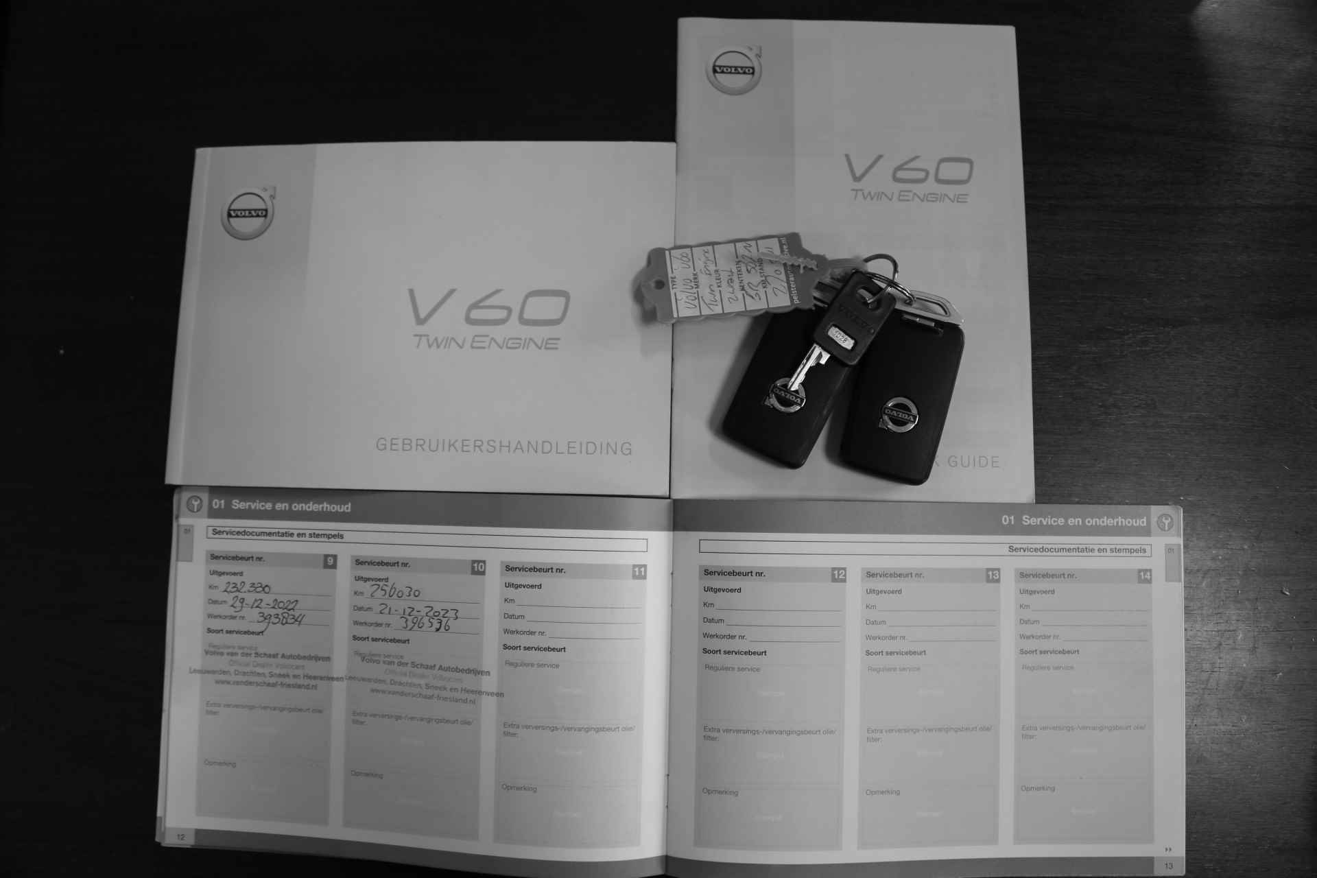 Volvo V60 2.4 D6 AWD PHEV Plug-In Hybrid Summum*Perfect Volvo Onderh.*NL-Auto*Schuifdak/Afneemb.Trekhaak/H&K/Leder/Stoelverw./Navi/Memorie - 6/16