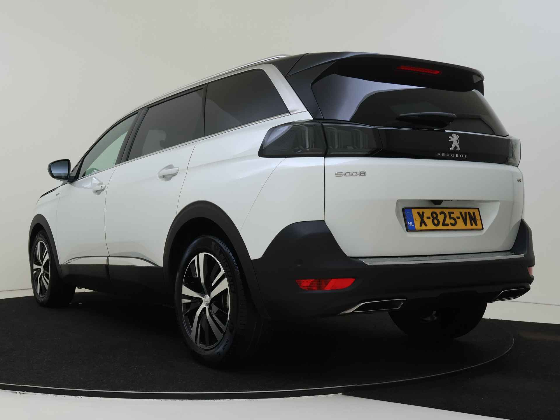 Peugeot 5008 1.2 136PK Hybrid GT | Dodehoek bewaking | Adaptive cruise control | Keyless entry | - 5/35