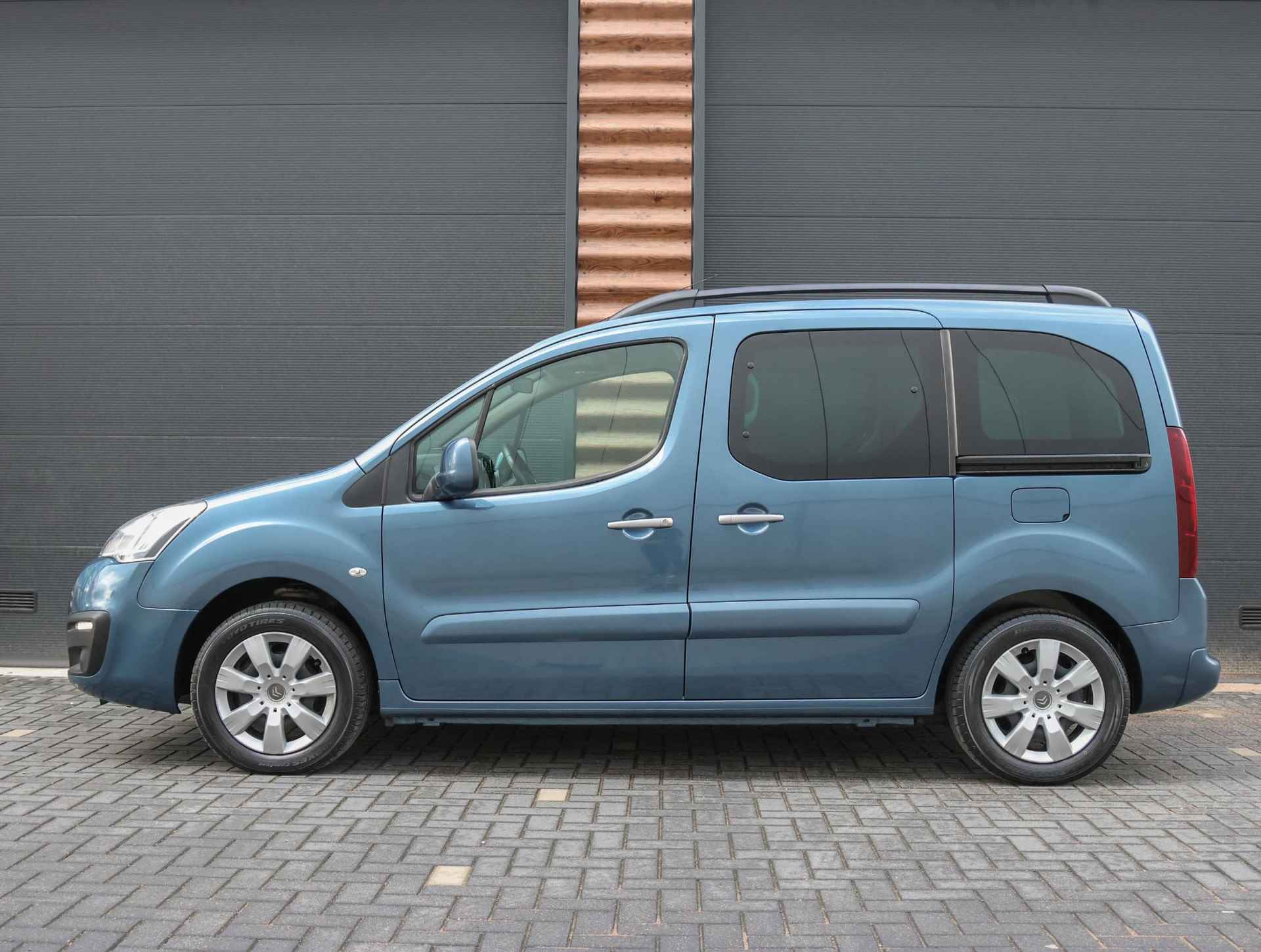 Citroen Berlingo 110pk P.T. XTR (UNIEK!!/Climate/Cruise/PDC/T.haak/GOED ondh.) - 3/35