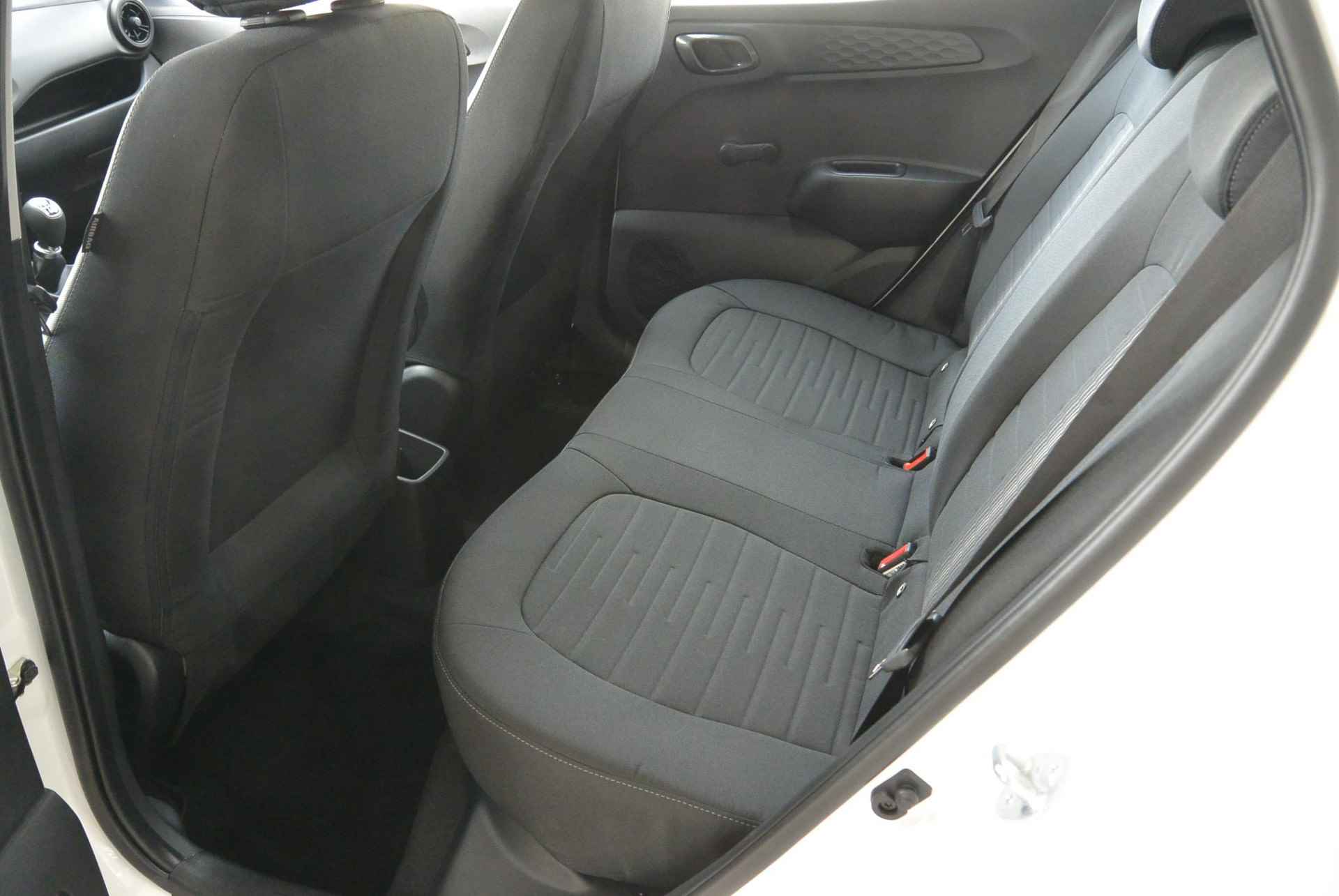 Hyundai i10 1.0 Comfort │ 8-inch Multimediascherm │ Airconditioning - 6/57