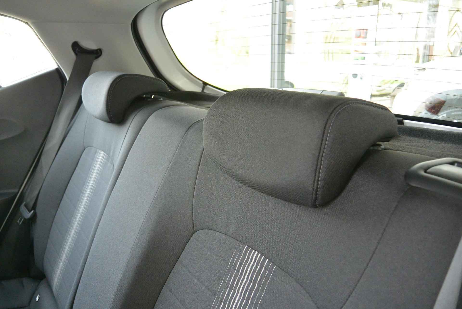 Hyundai i10 1.0 Comfort │ 8-inch Multimediascherm │ Airconditioning - 27/57