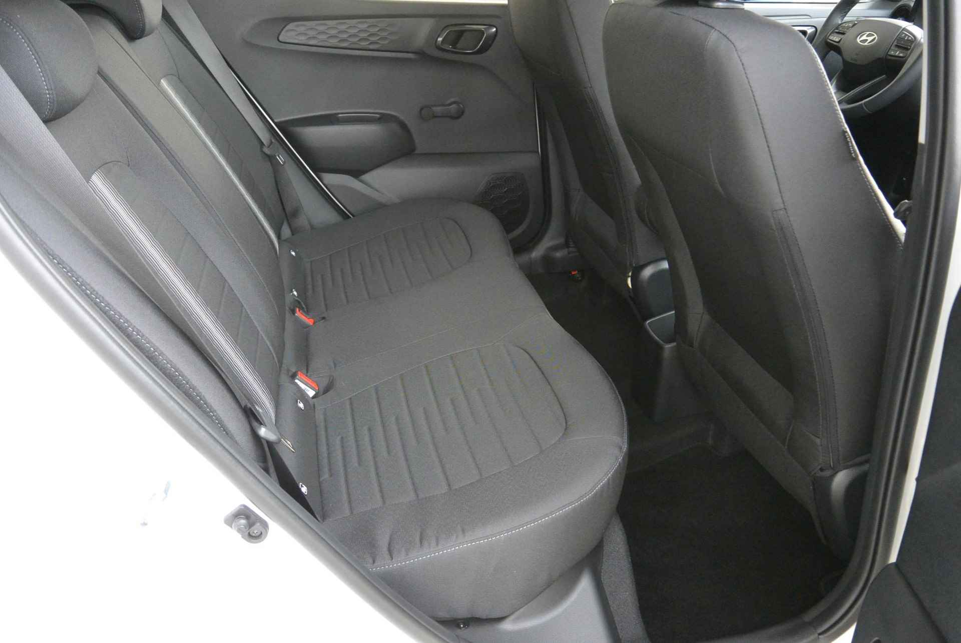 Hyundai i10 1.0 Comfort │ 8-inch Multimediascherm │ Airconditioning - 28/57