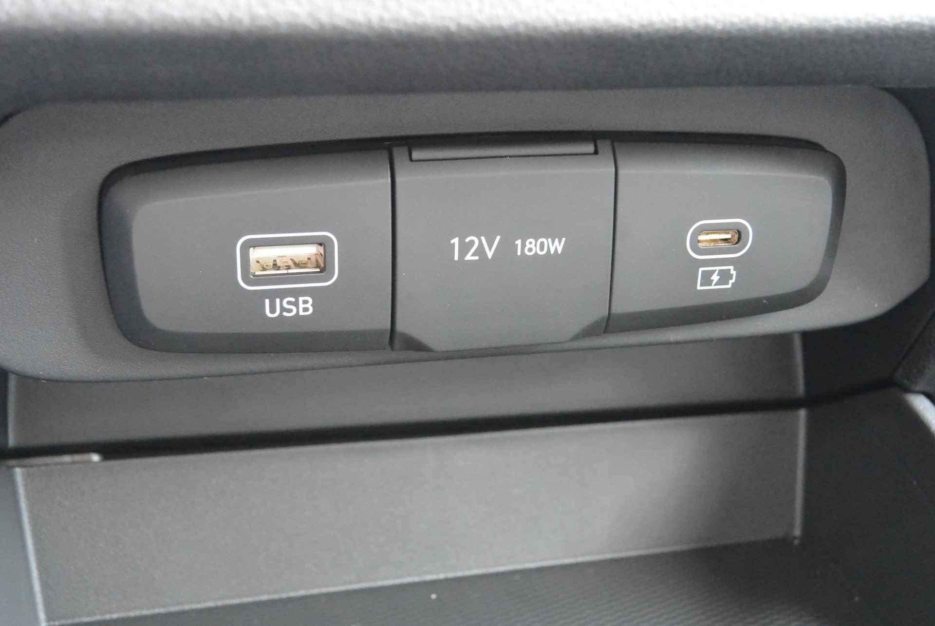 Hyundai i10 1.0 Comfort │ 8-inch Multimediascherm │ Airconditioning - 48/57