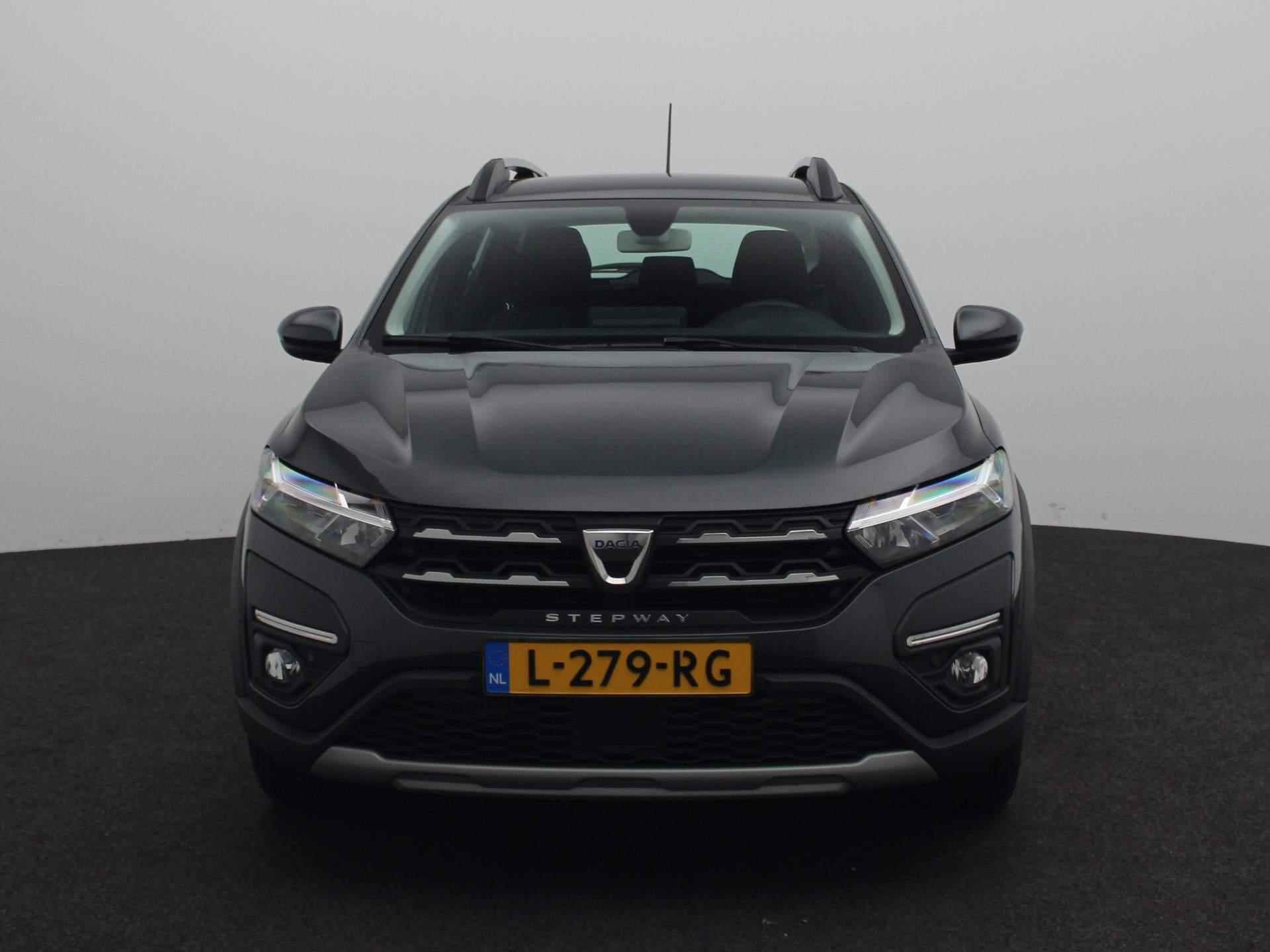 Dacia Sandero Stepway TCe 90 Comfort | Navigatie met Apple CarPlay & Android Auto | Climate control  | Cruise control | Achteruitrijcamera + sensoren v+a | Dodehoekdetectie | Vaste trekhaak! - 3/25